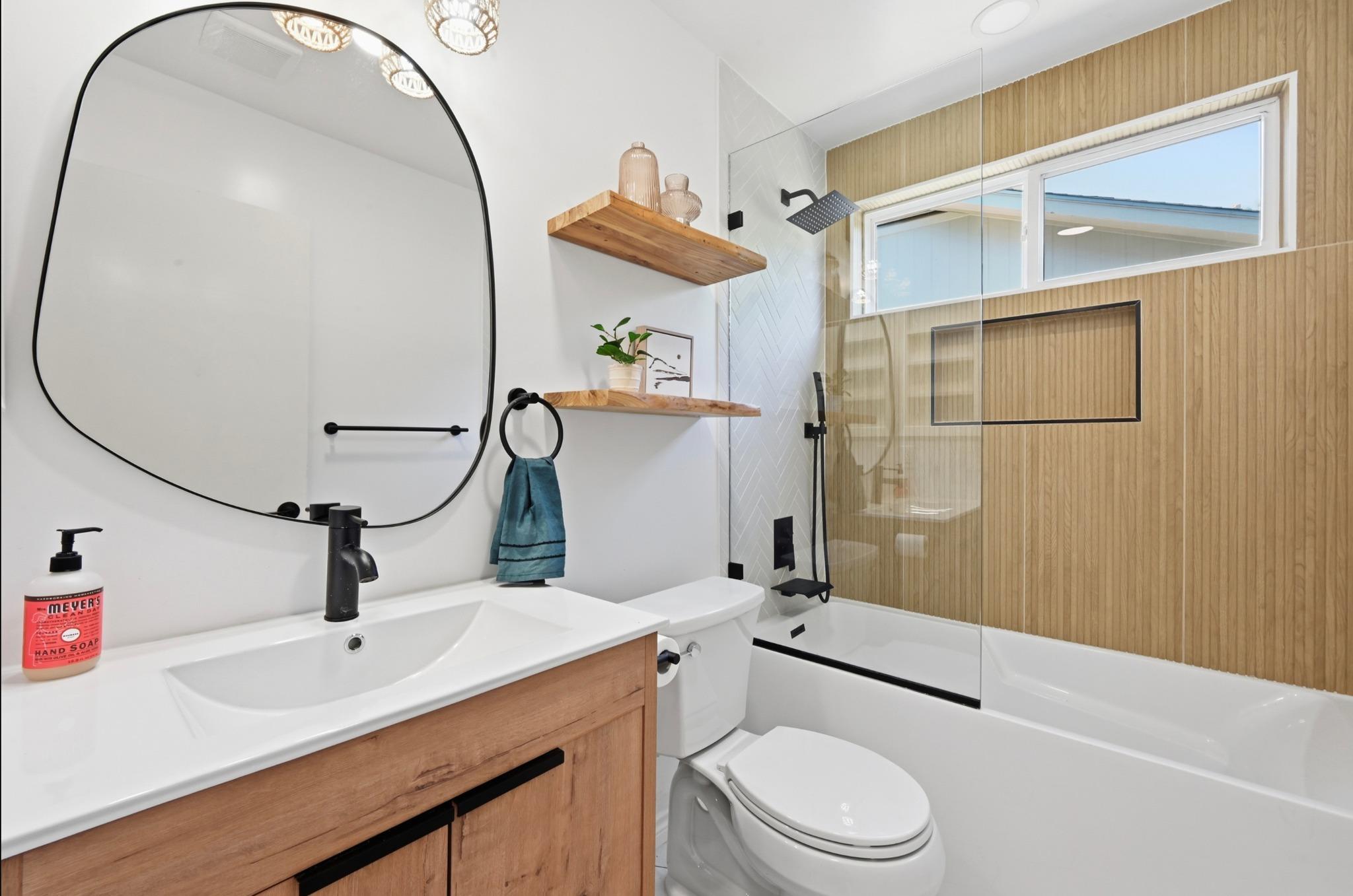 5300 Suburban DR