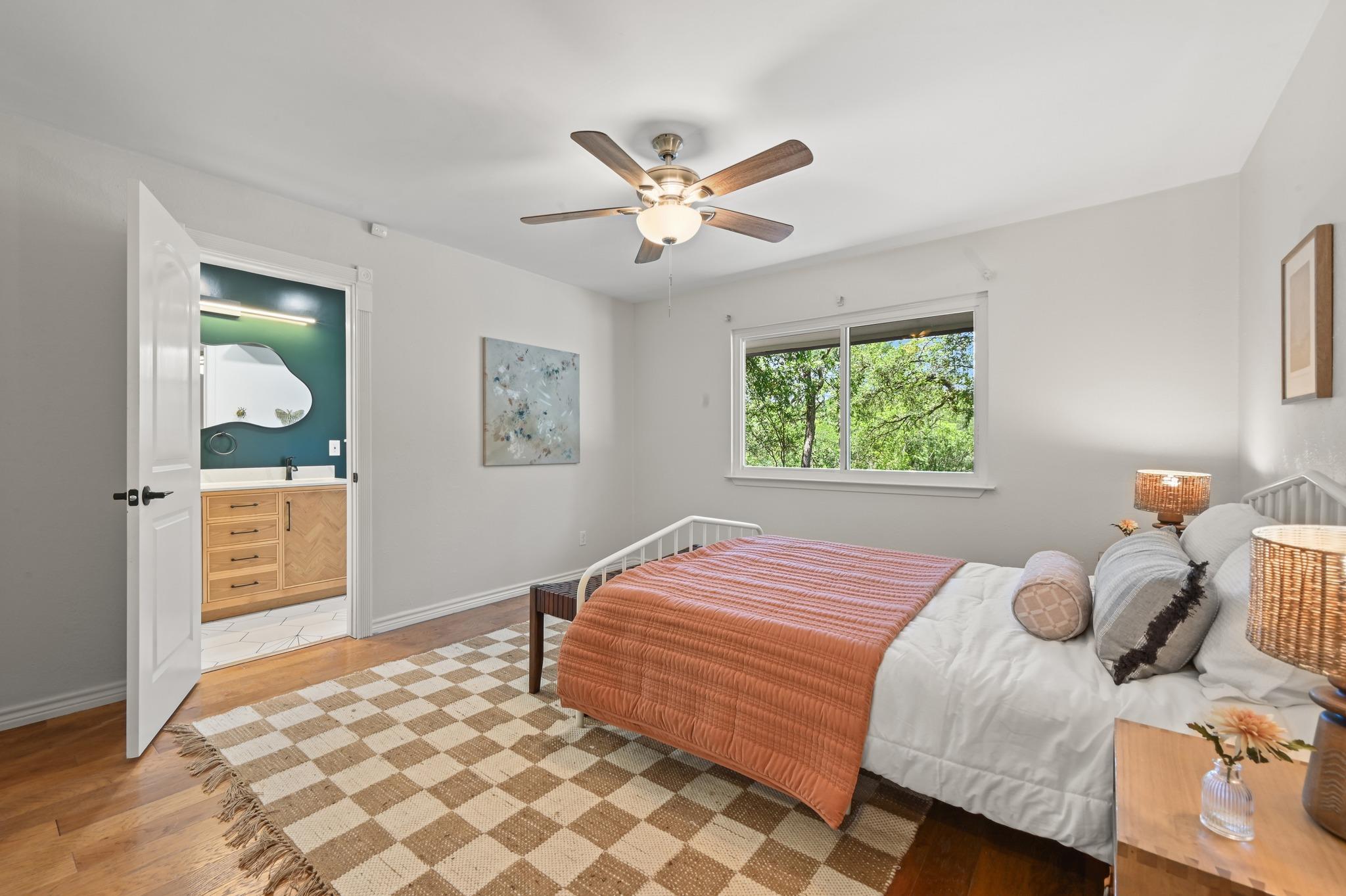 5300 Suburban DR