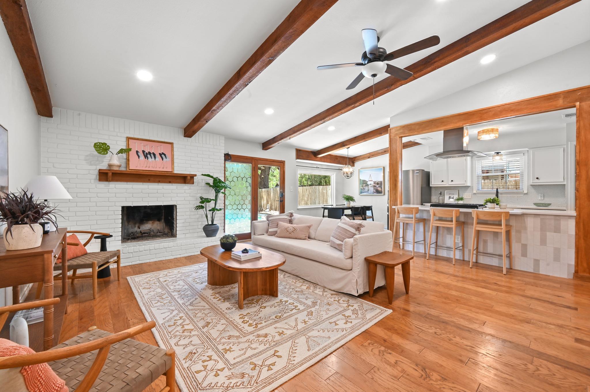 5300 Suburban DR