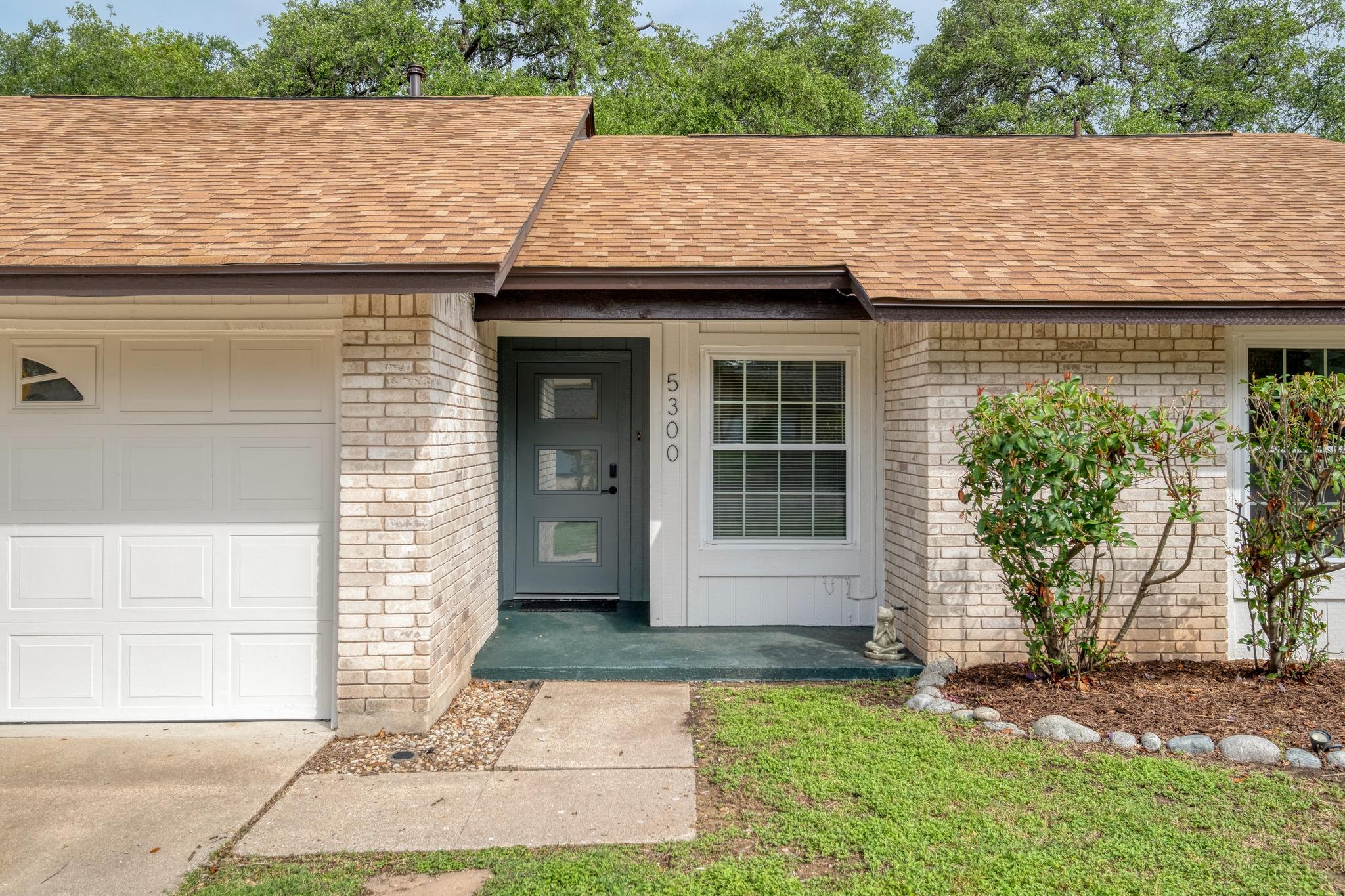 5300 Suburban DR