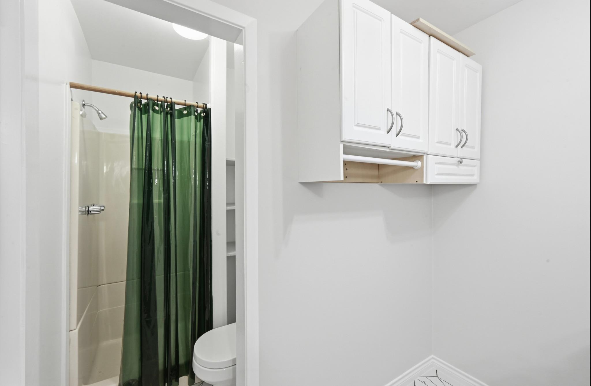 5300 Suburban DR