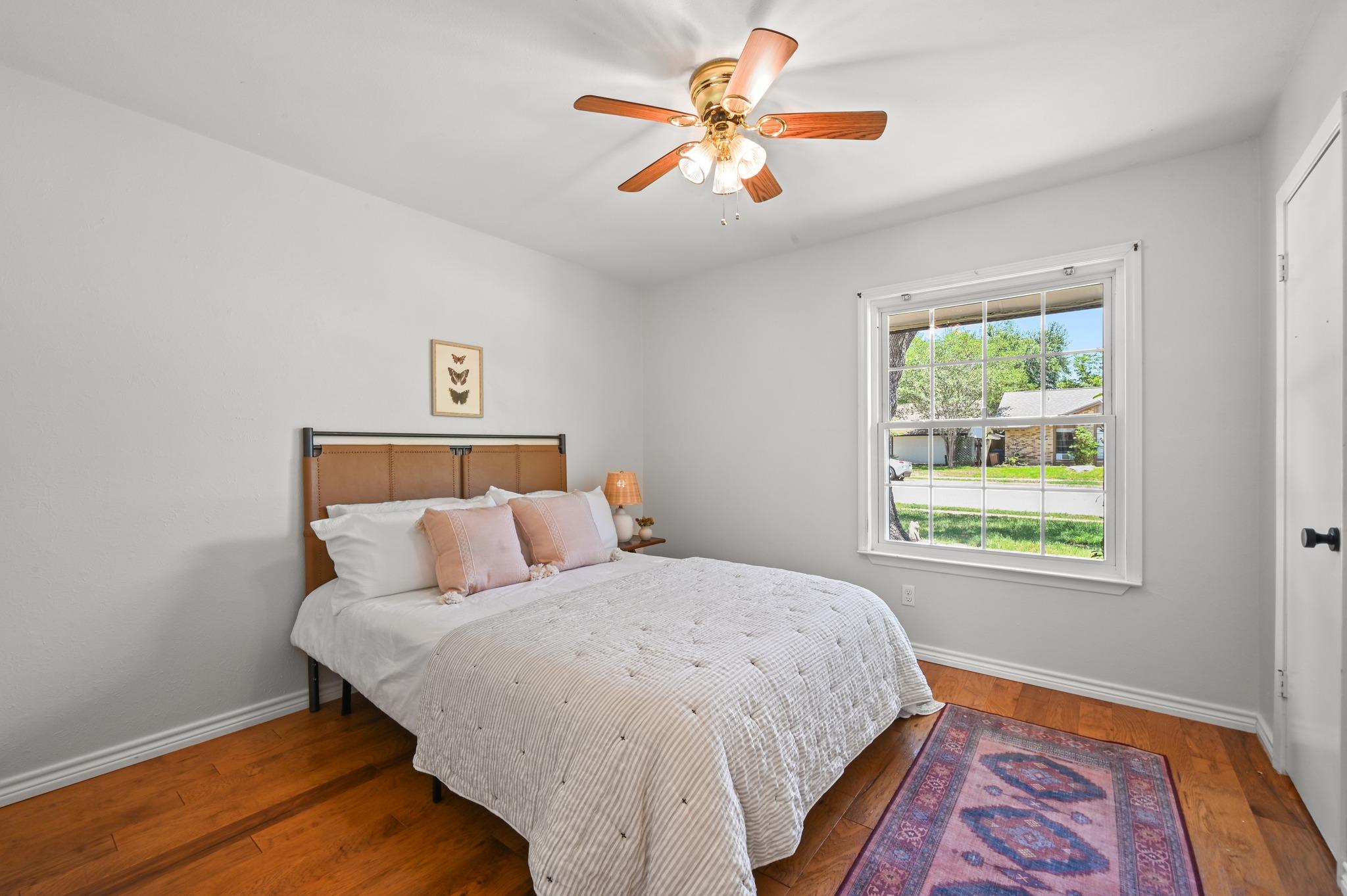 5300 Suburban DR