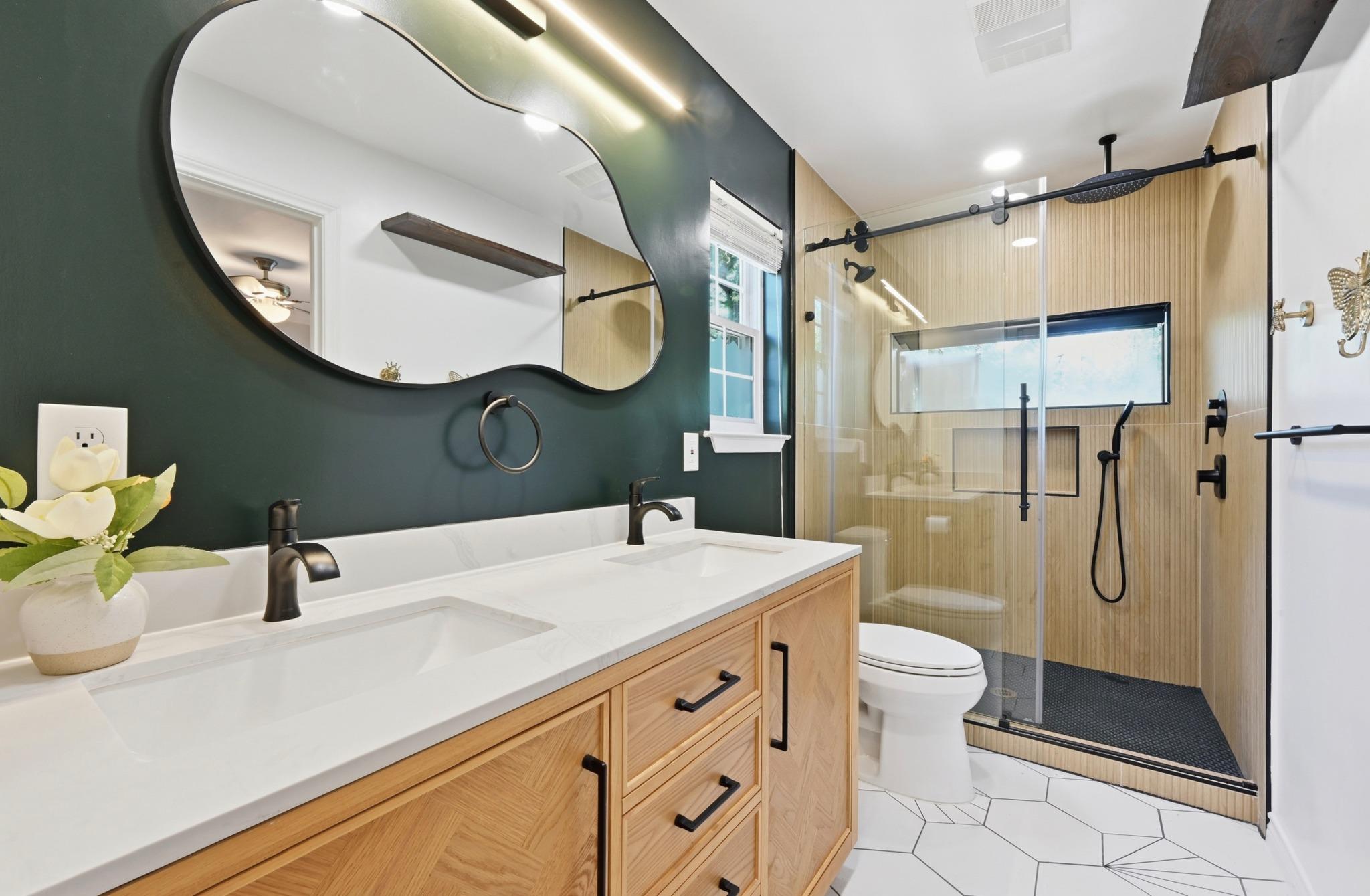 5300 Suburban DR
