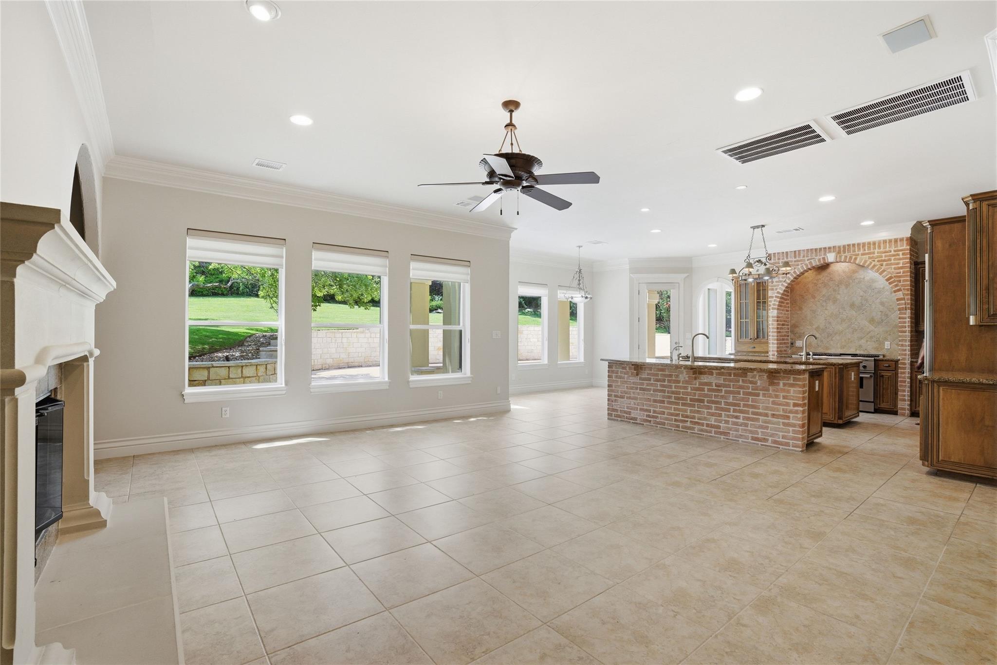 4626 High Gate DR