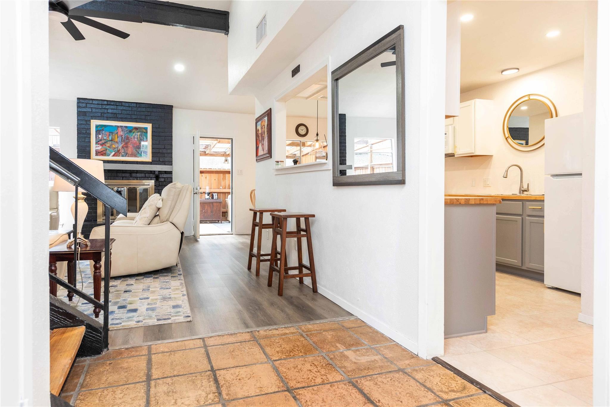 7215 Coronado CIR