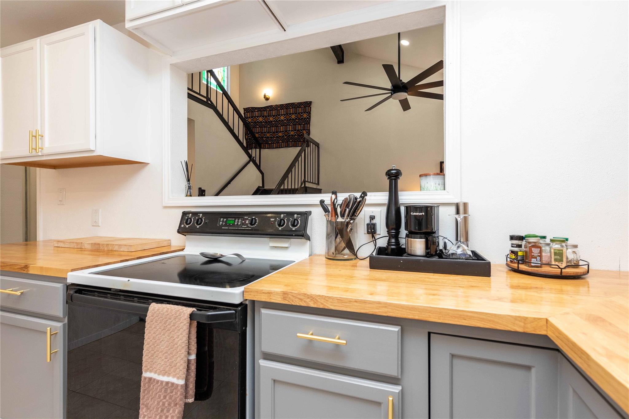 7215 Coronado CIR