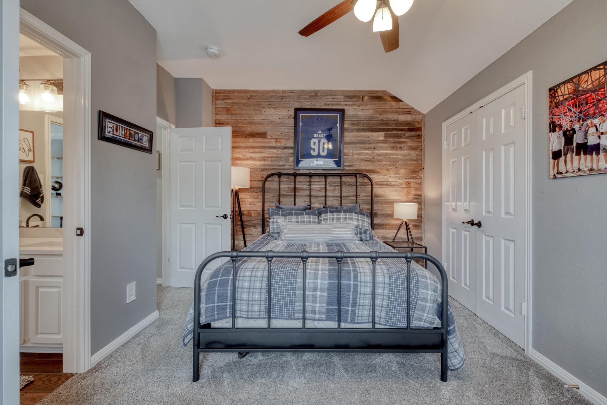 8302 Sunburst PKWY