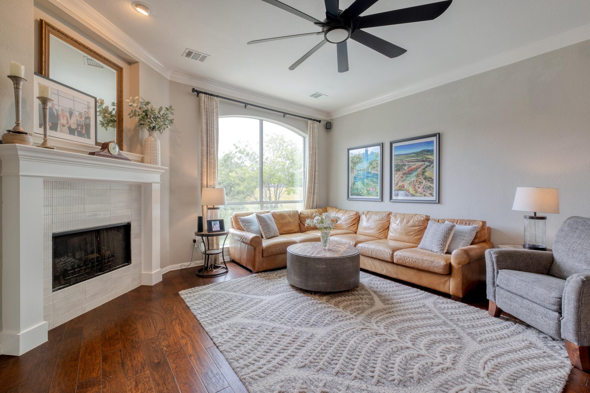 8302 Sunburst PKWY