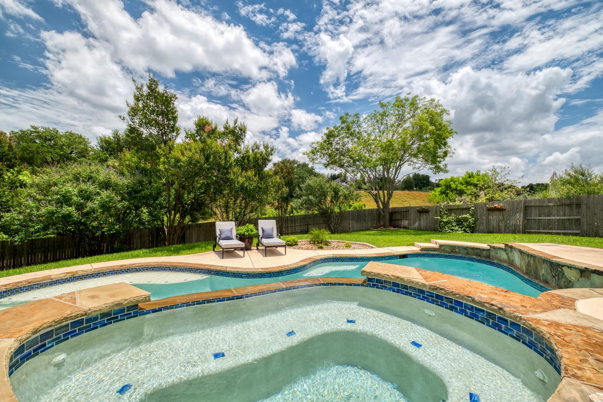 8302 Sunburst PKWY