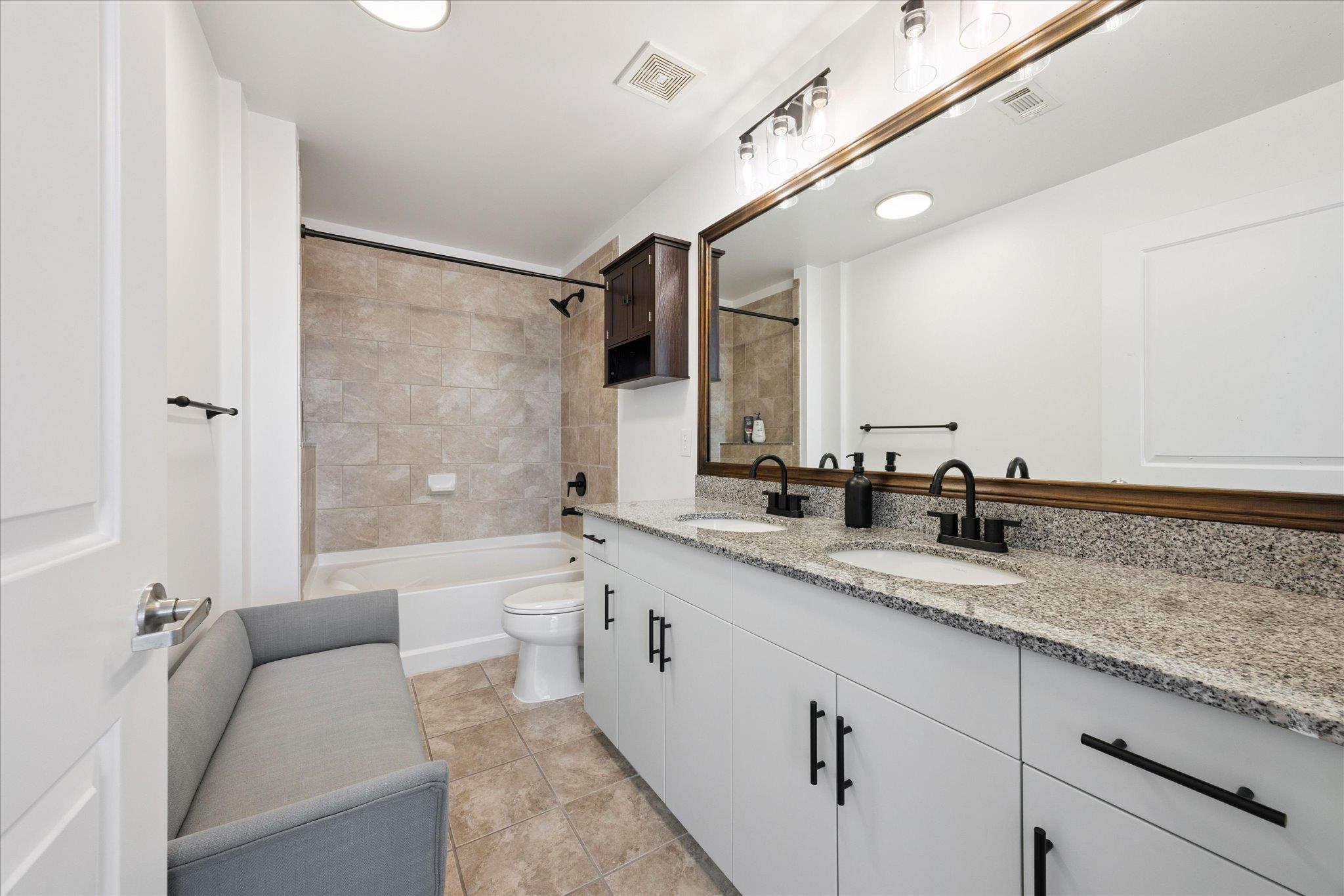 360 Nueces ST # 2704, Austin Unit: 2704