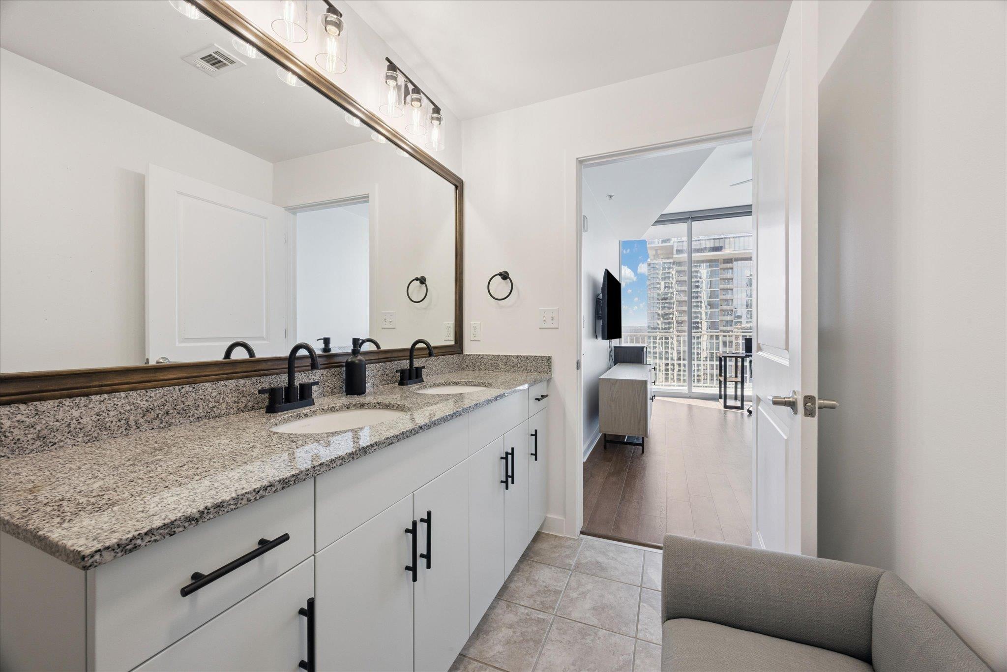 360 Nueces ST # 2704, Austin Unit: 2704