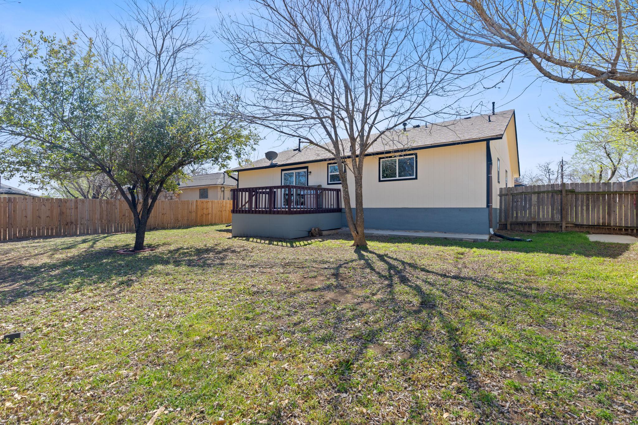1002 Parkside CIR