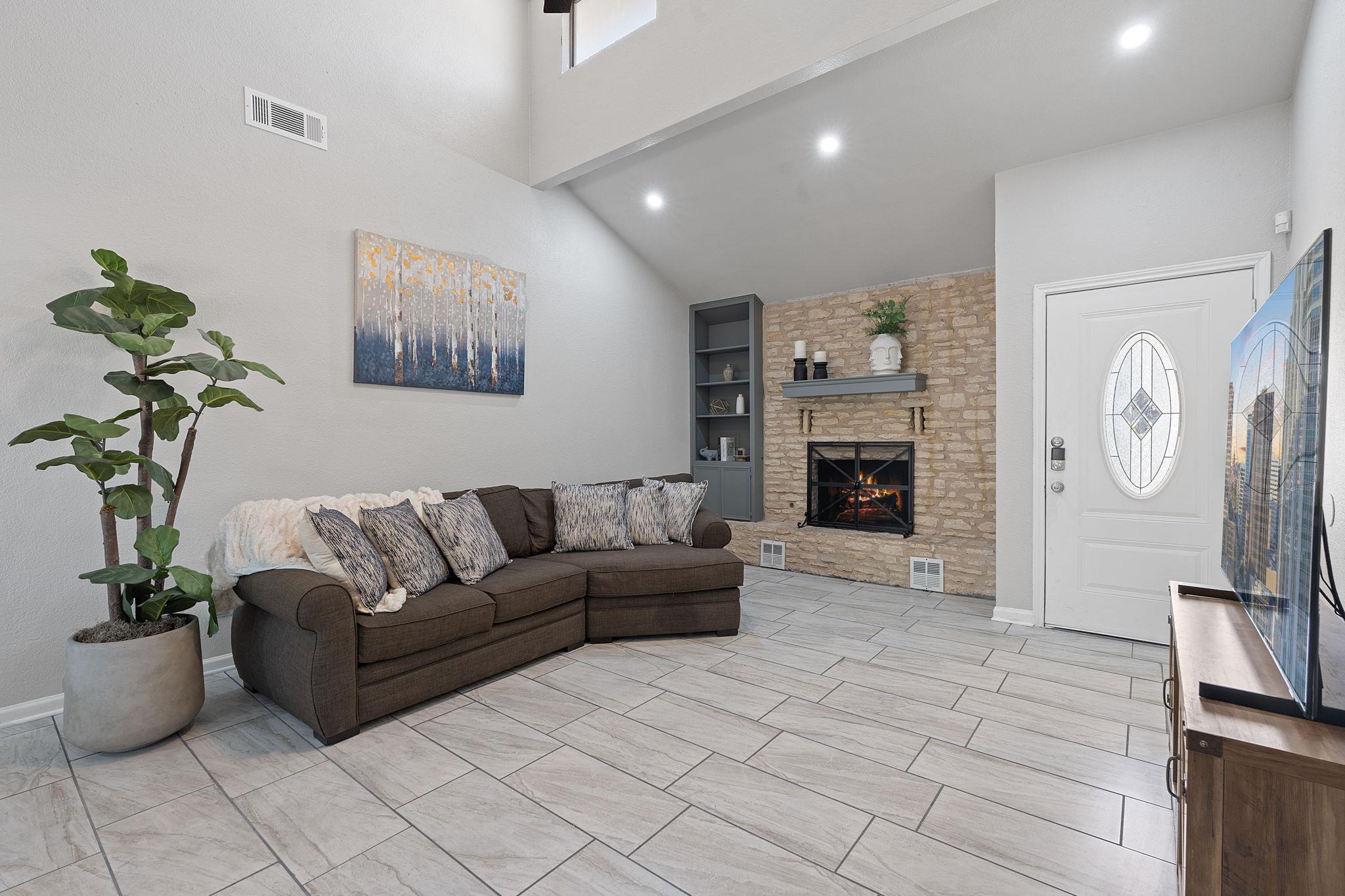 1002 Parkside CIR