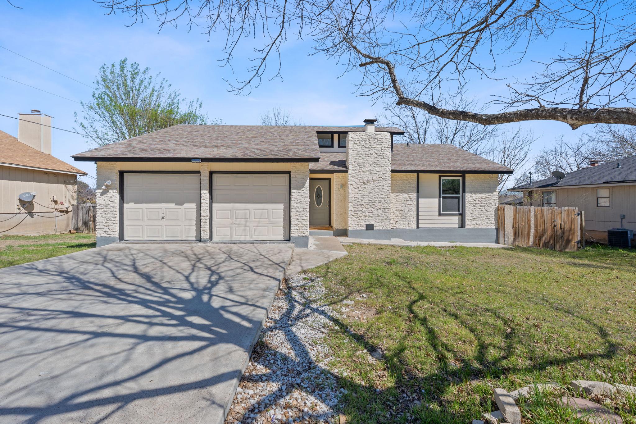 1002 Parkside CIR
