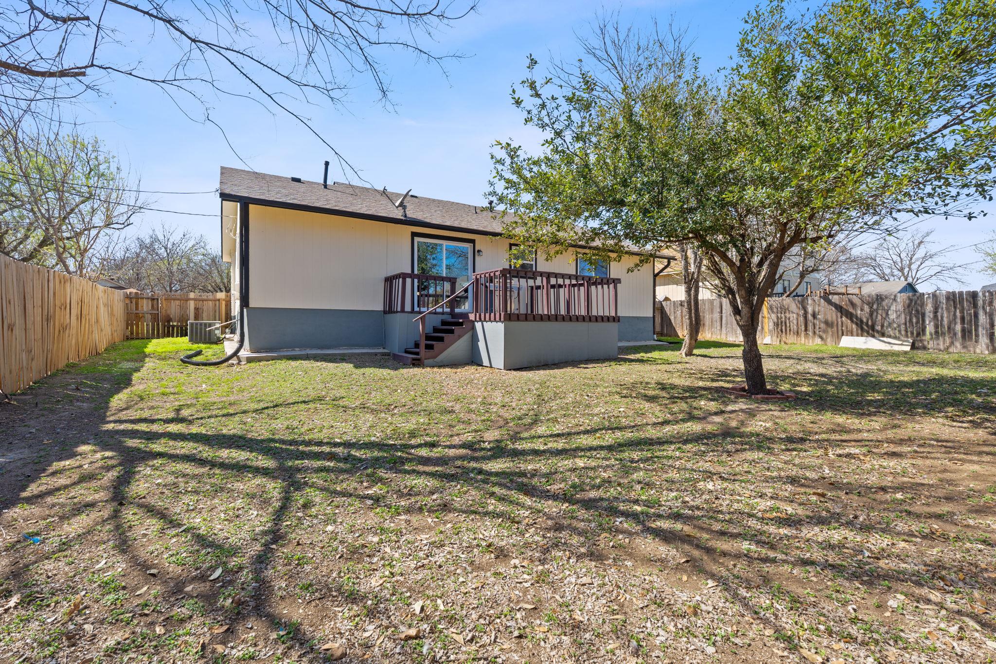 1002 Parkside CIR