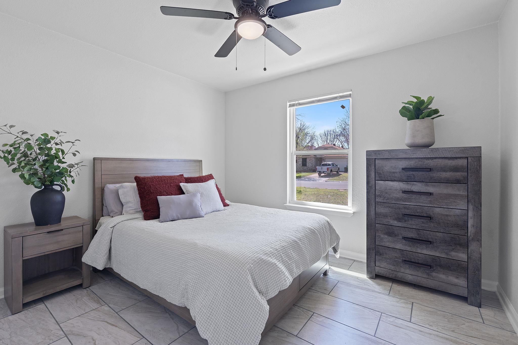 1002 Parkside CIR
