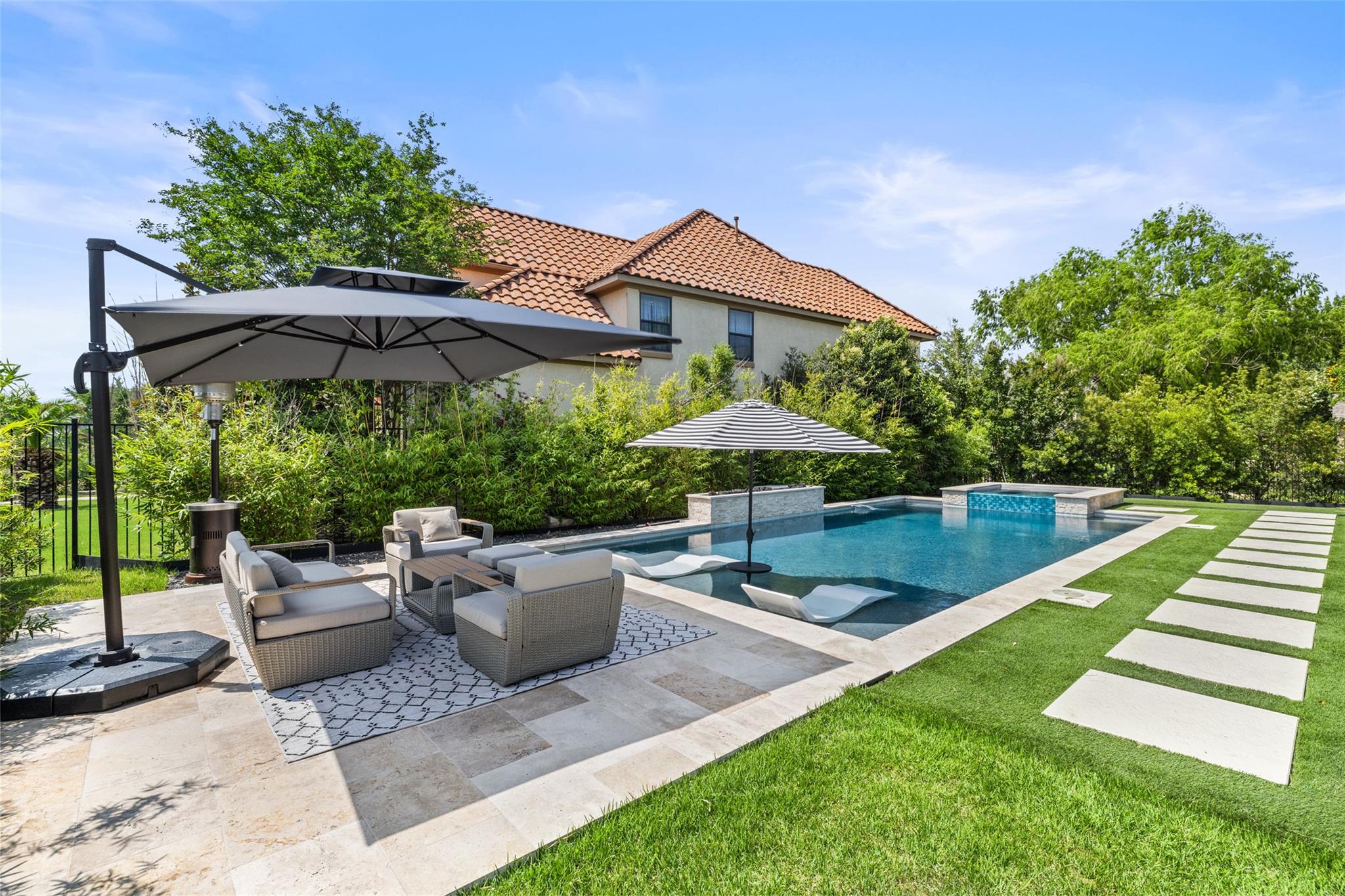 201 Aria DR, Lakeway