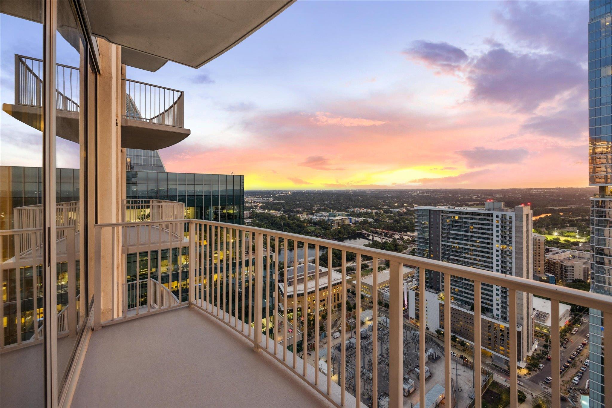 360 Nueces ST # 3504