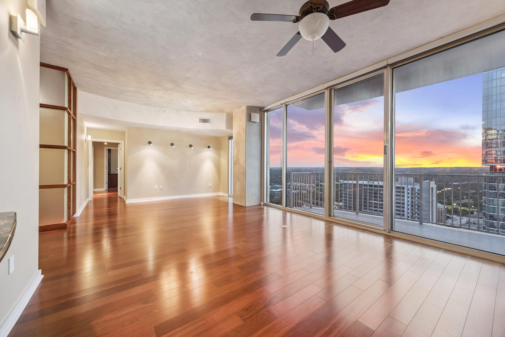 360 Nueces ST # 3504