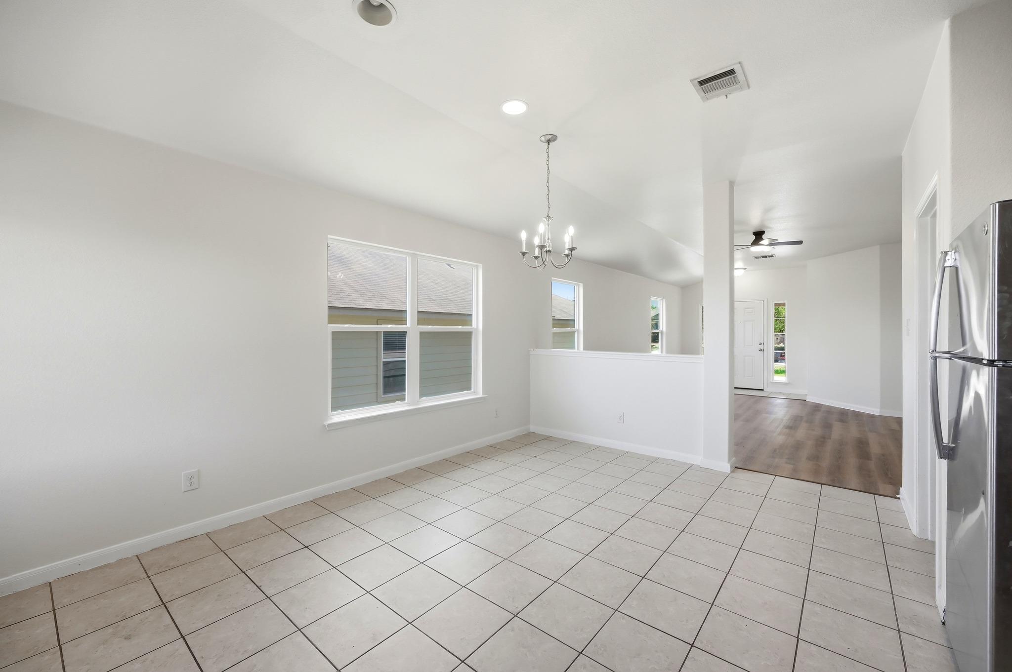 209 Hoya LN
