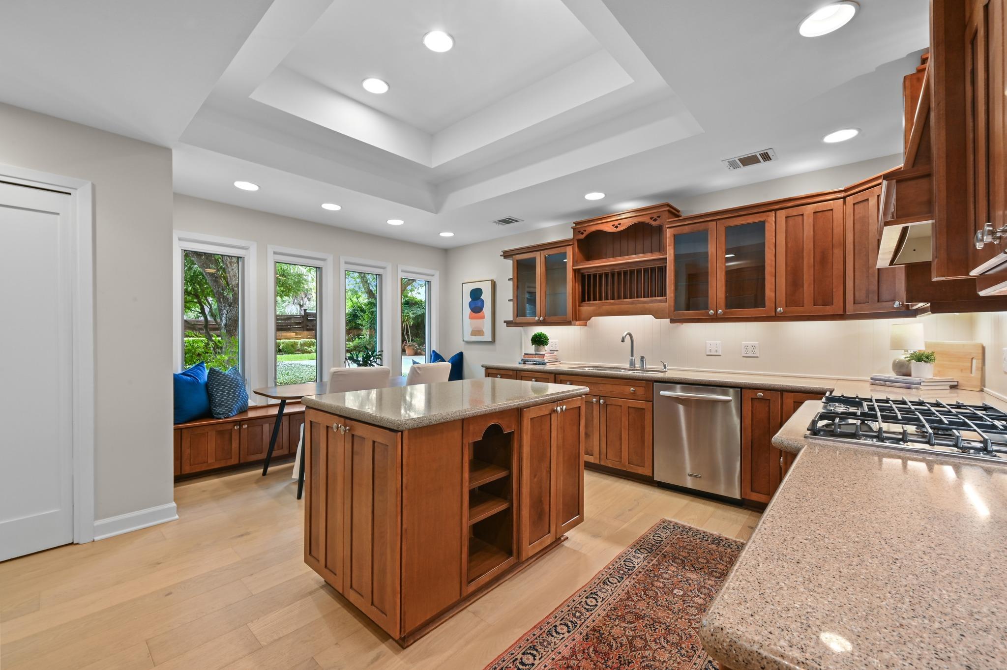 2106 Cypress PT E