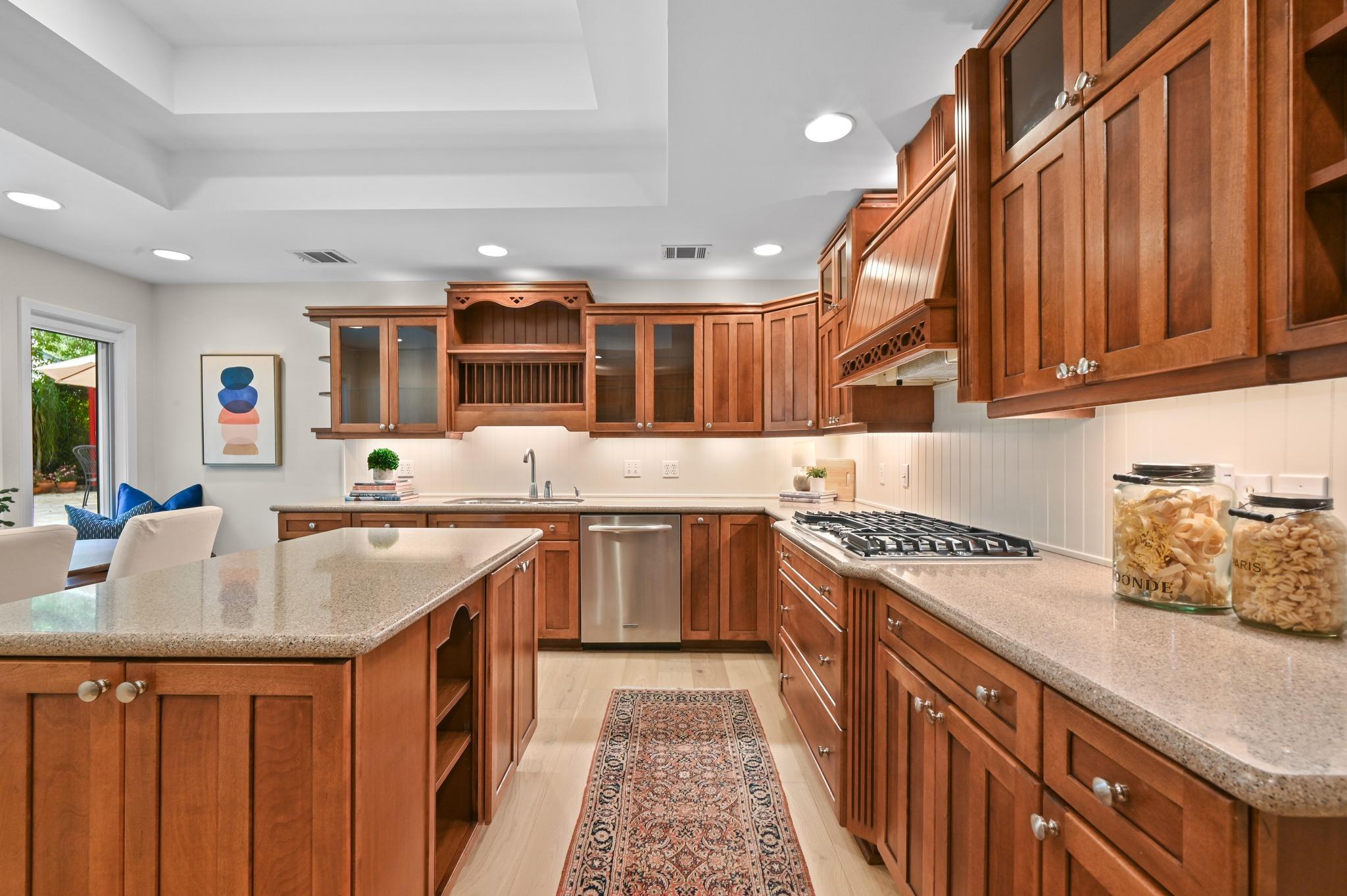 2106 Cypress PT E