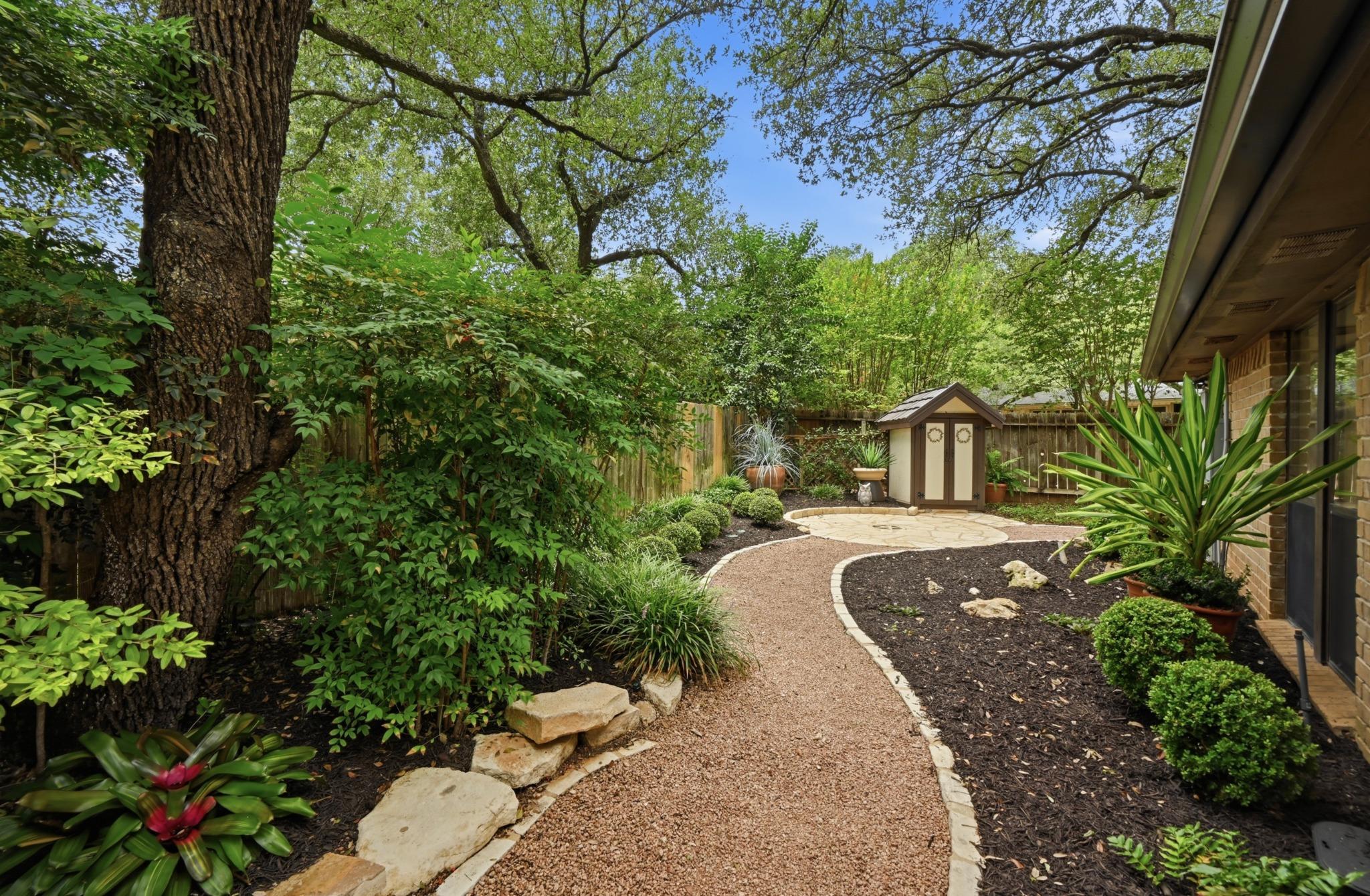 2106 Cypress PT E