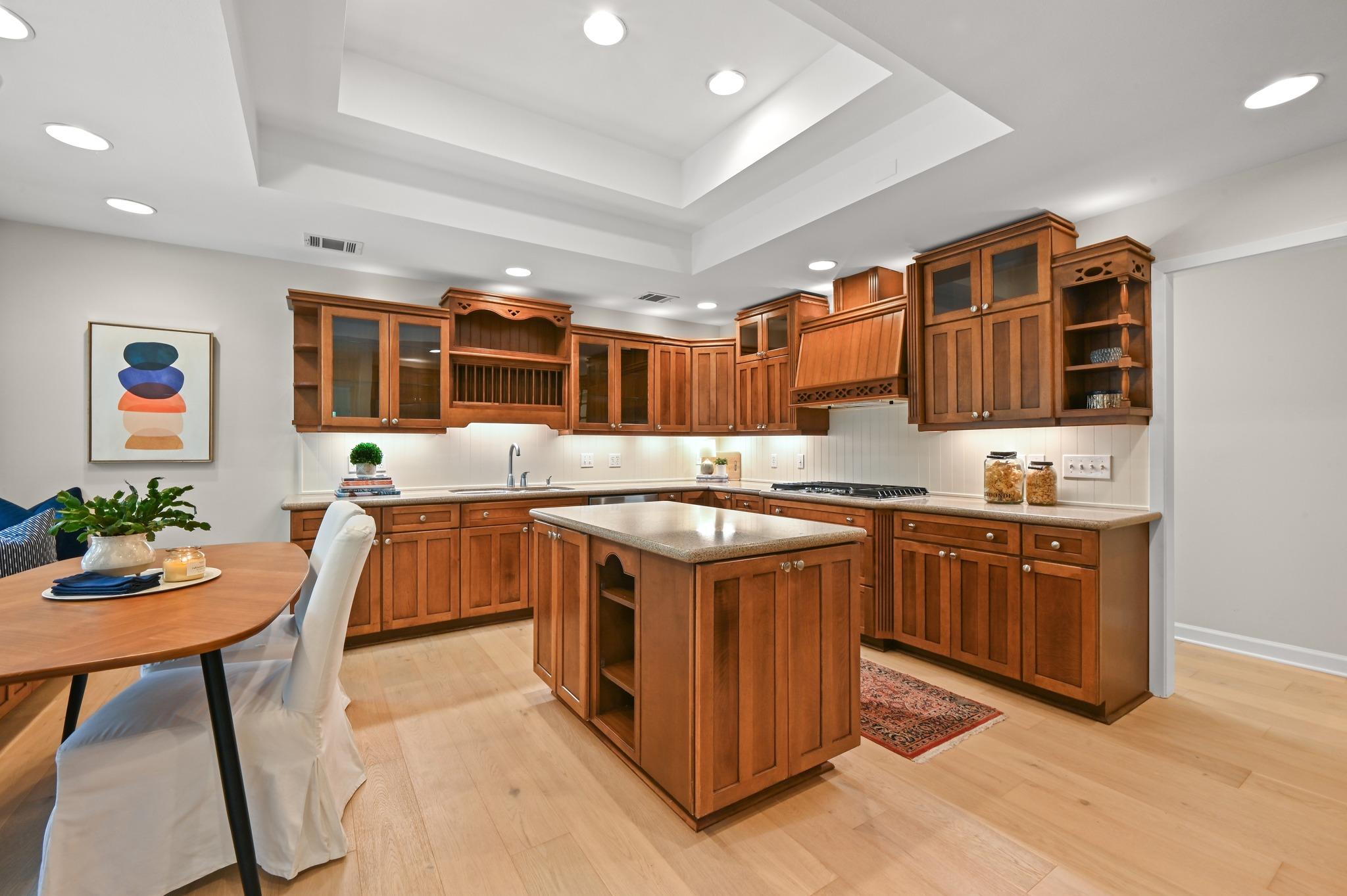 2106 Cypress PT E