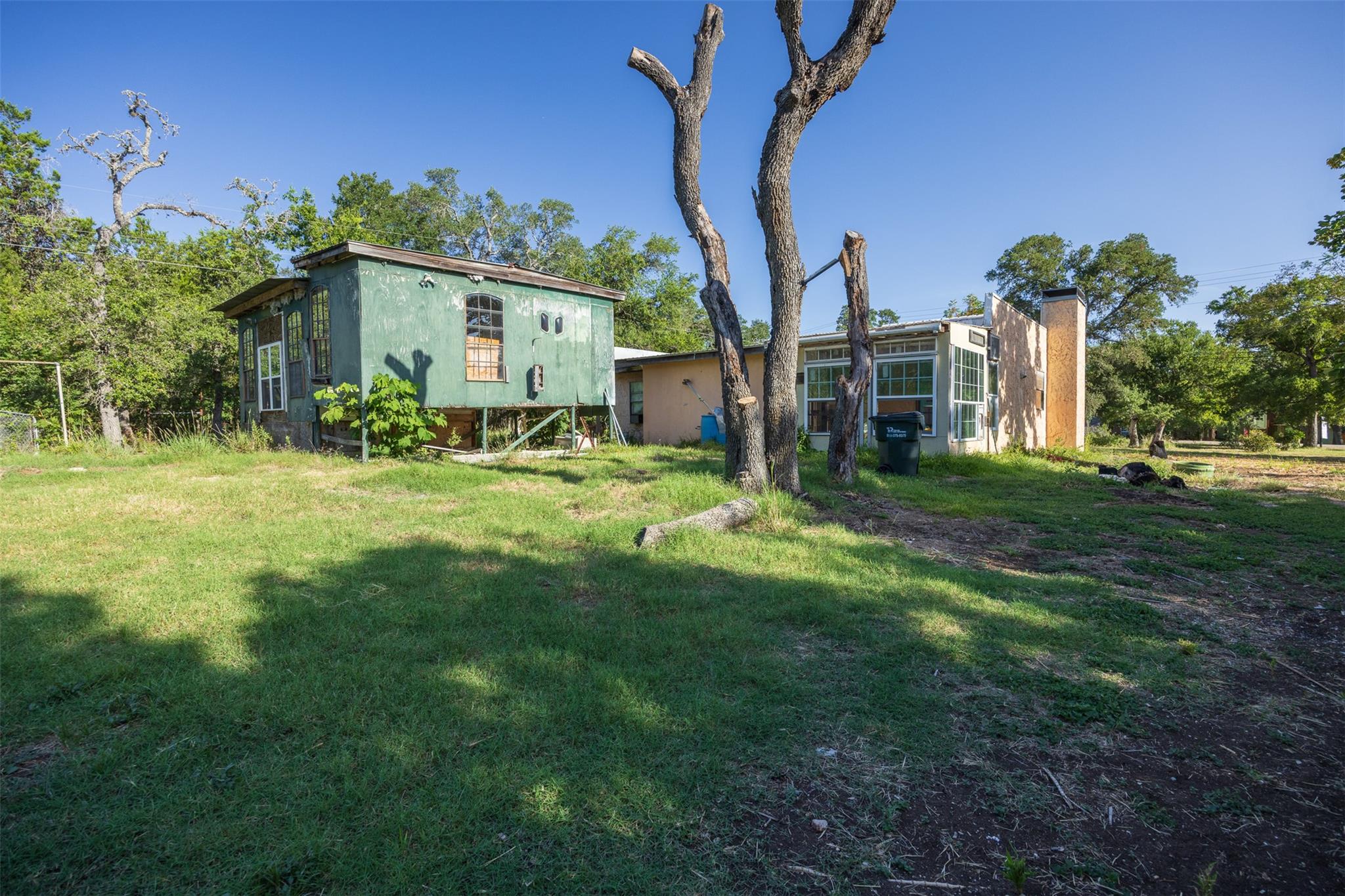 2105 Chaparral Park RD