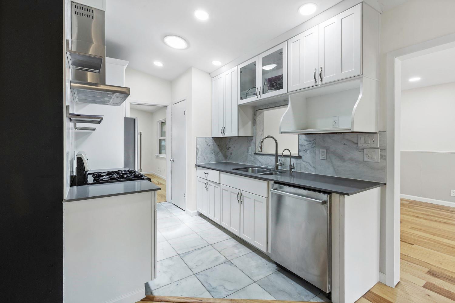 5403 Kings Highway