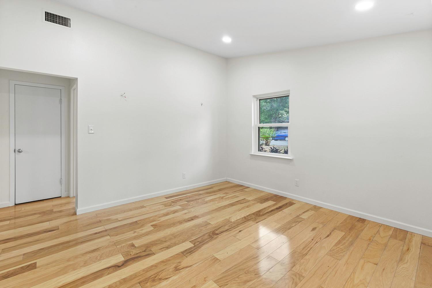 5403 Kings Highway