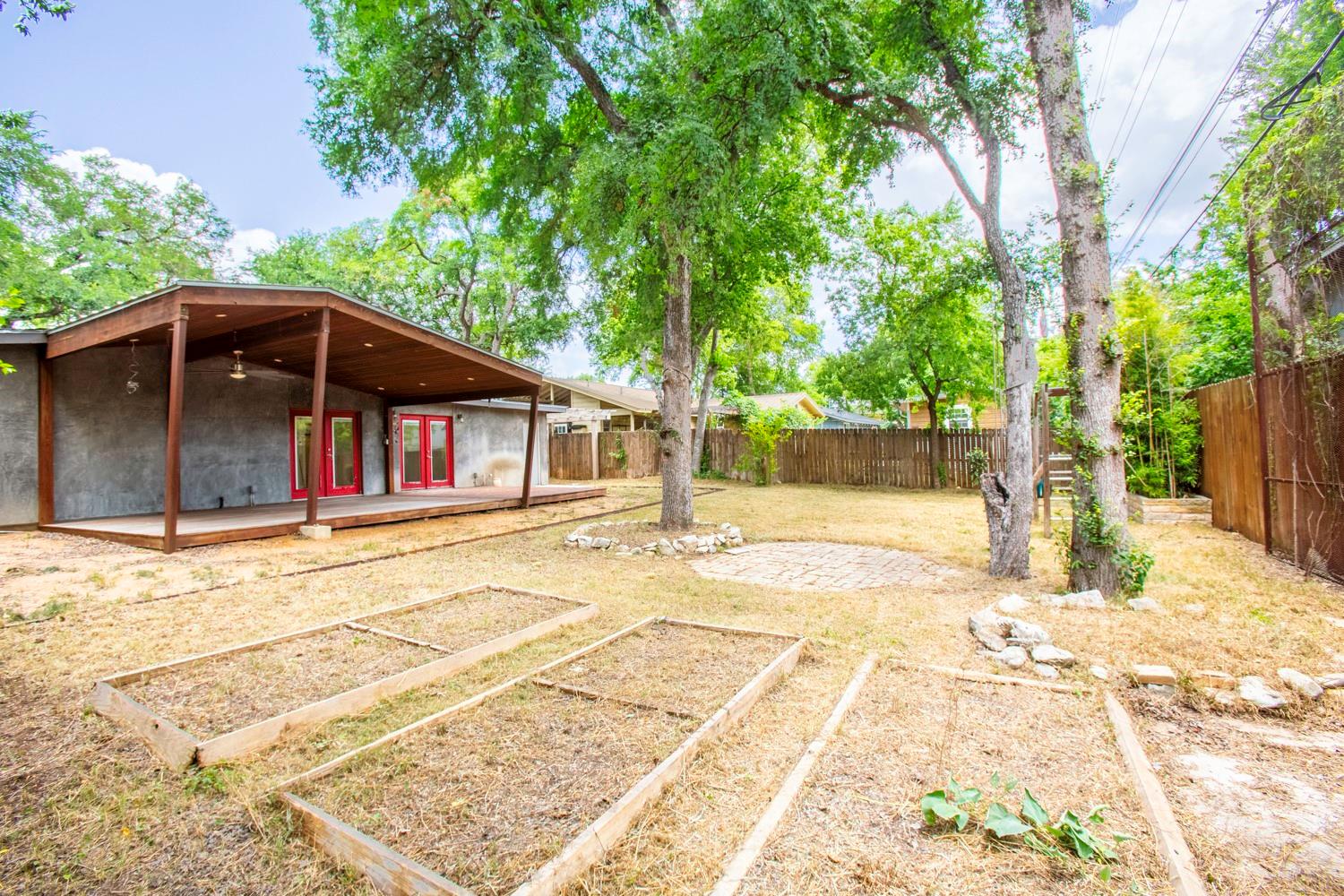 5403 Kings Highway
