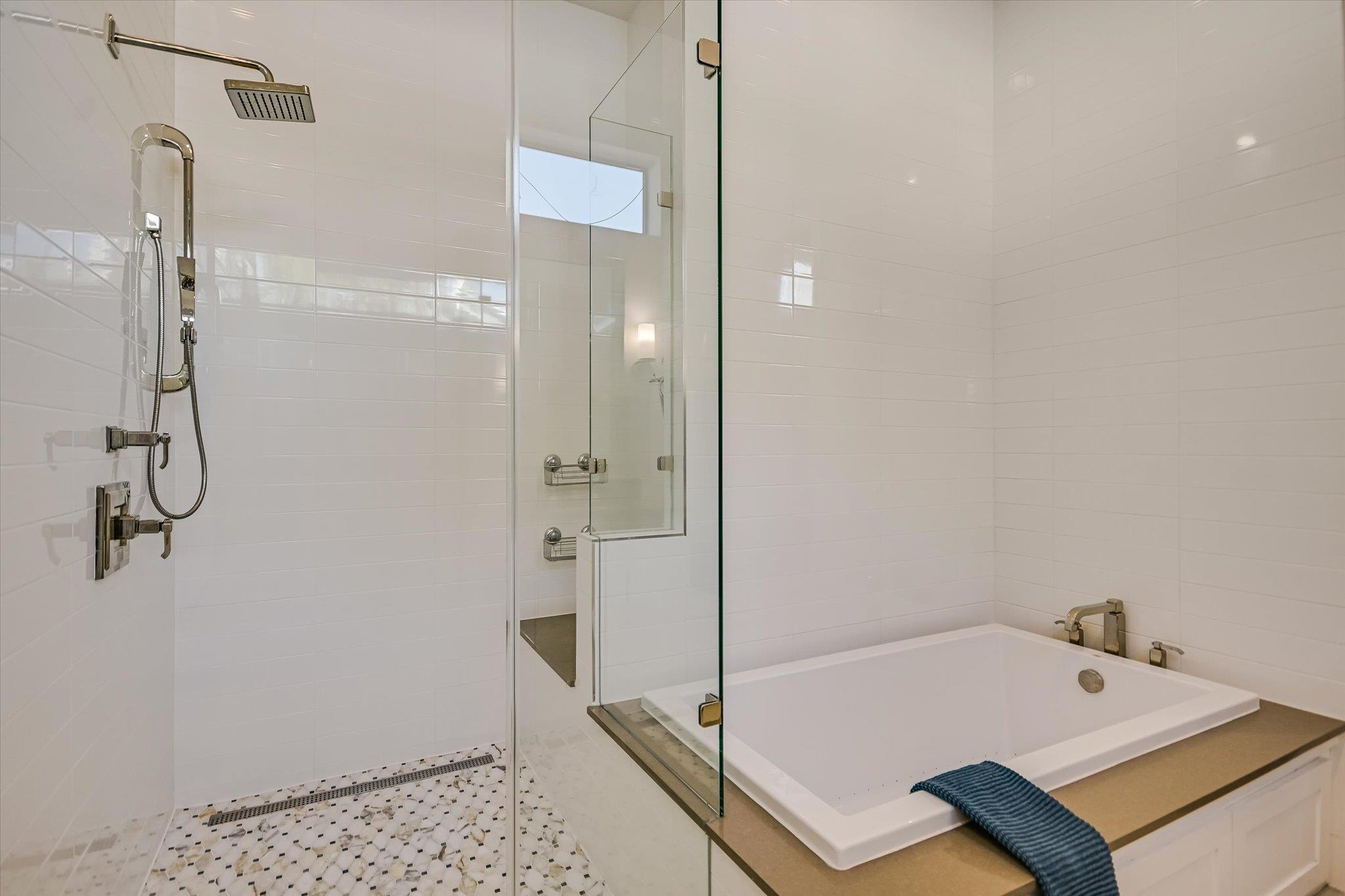 2205 S 3rd ST, Austin