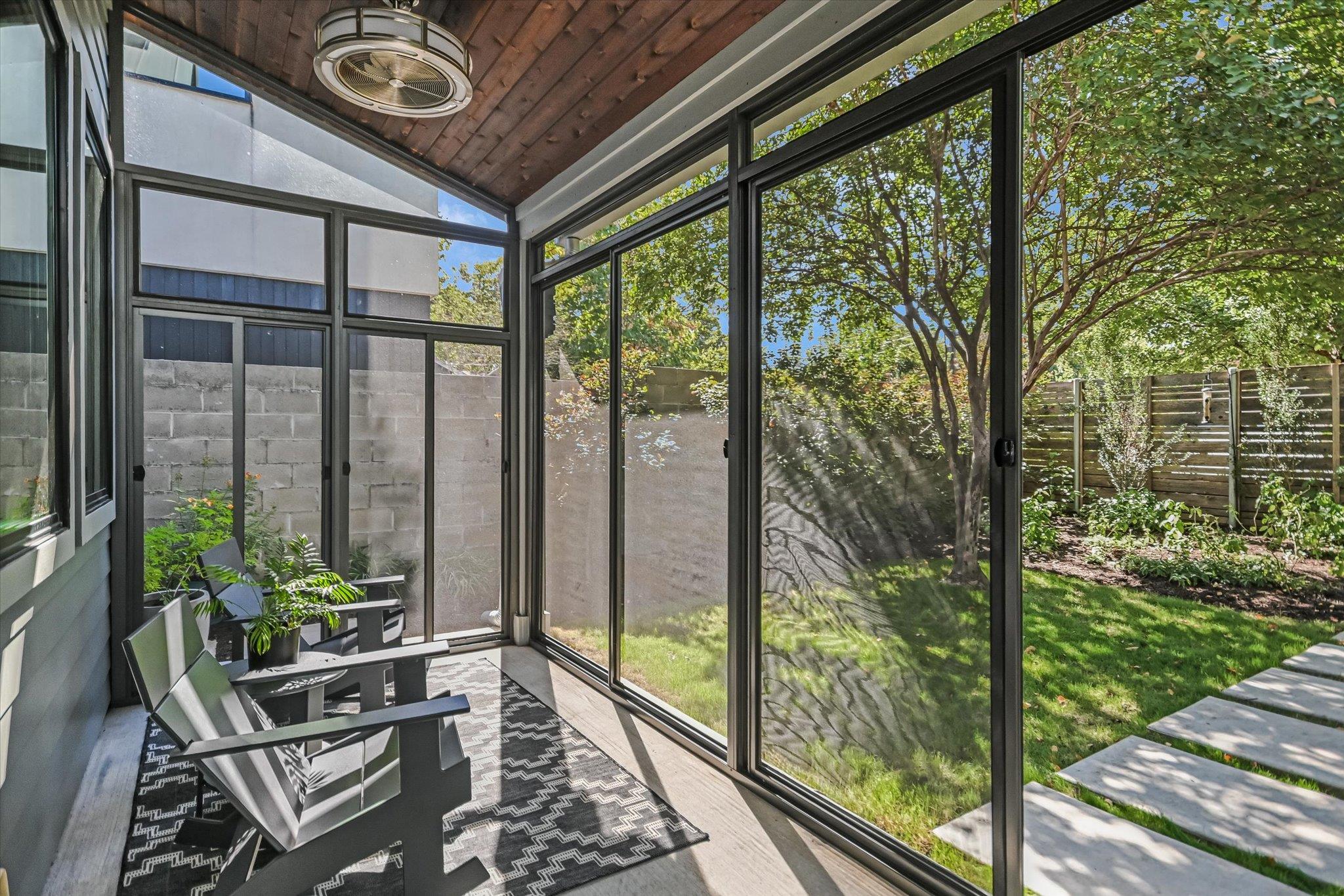 2205 S 3rd ST, Austin