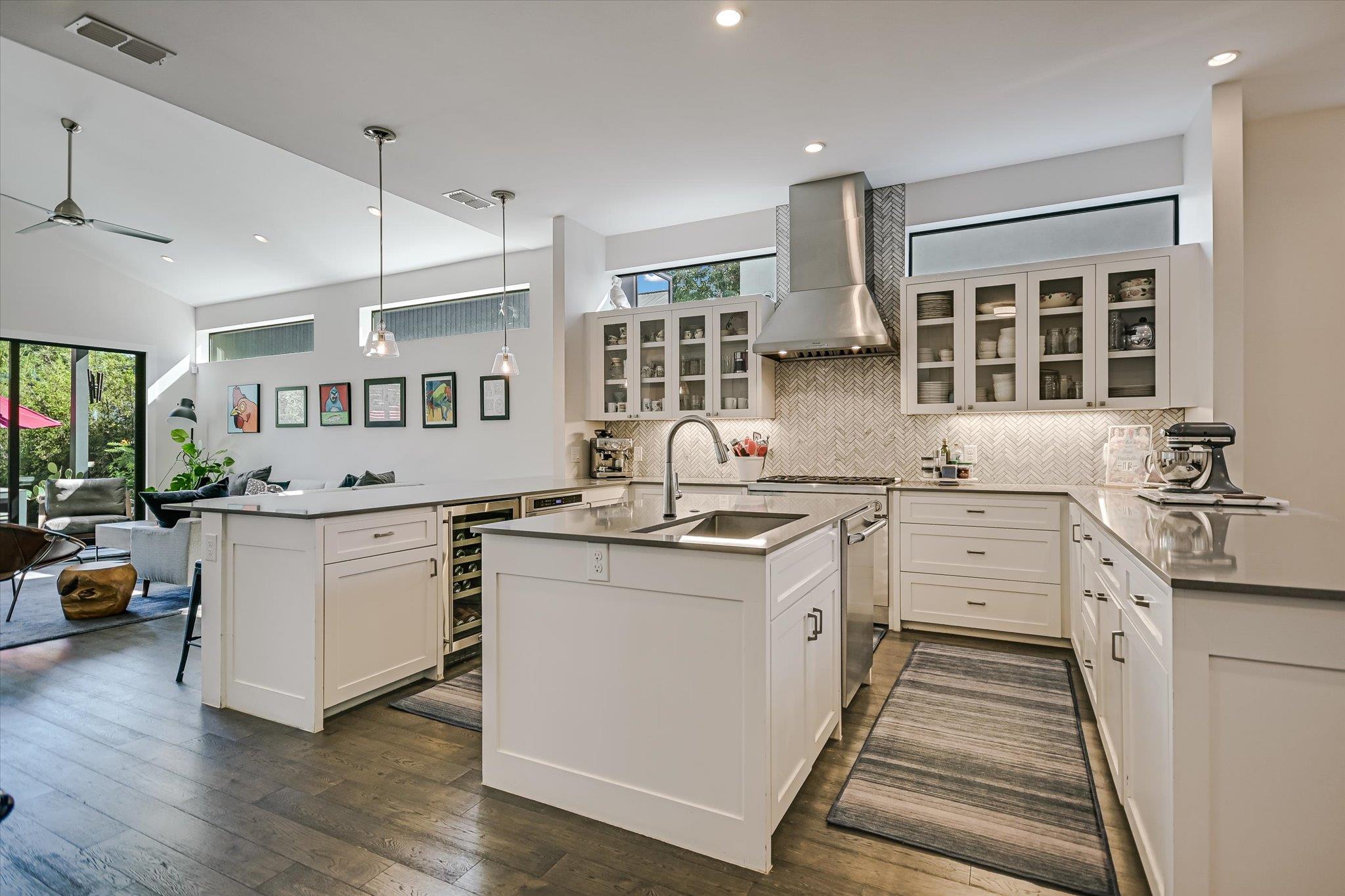 2205 S 3rd ST, Austin