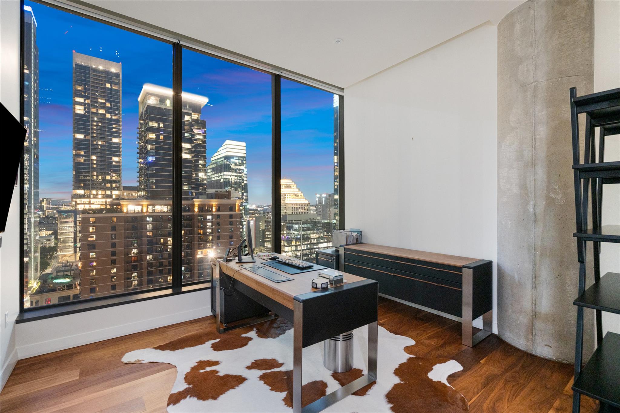 210 Lavaca ST # 2505