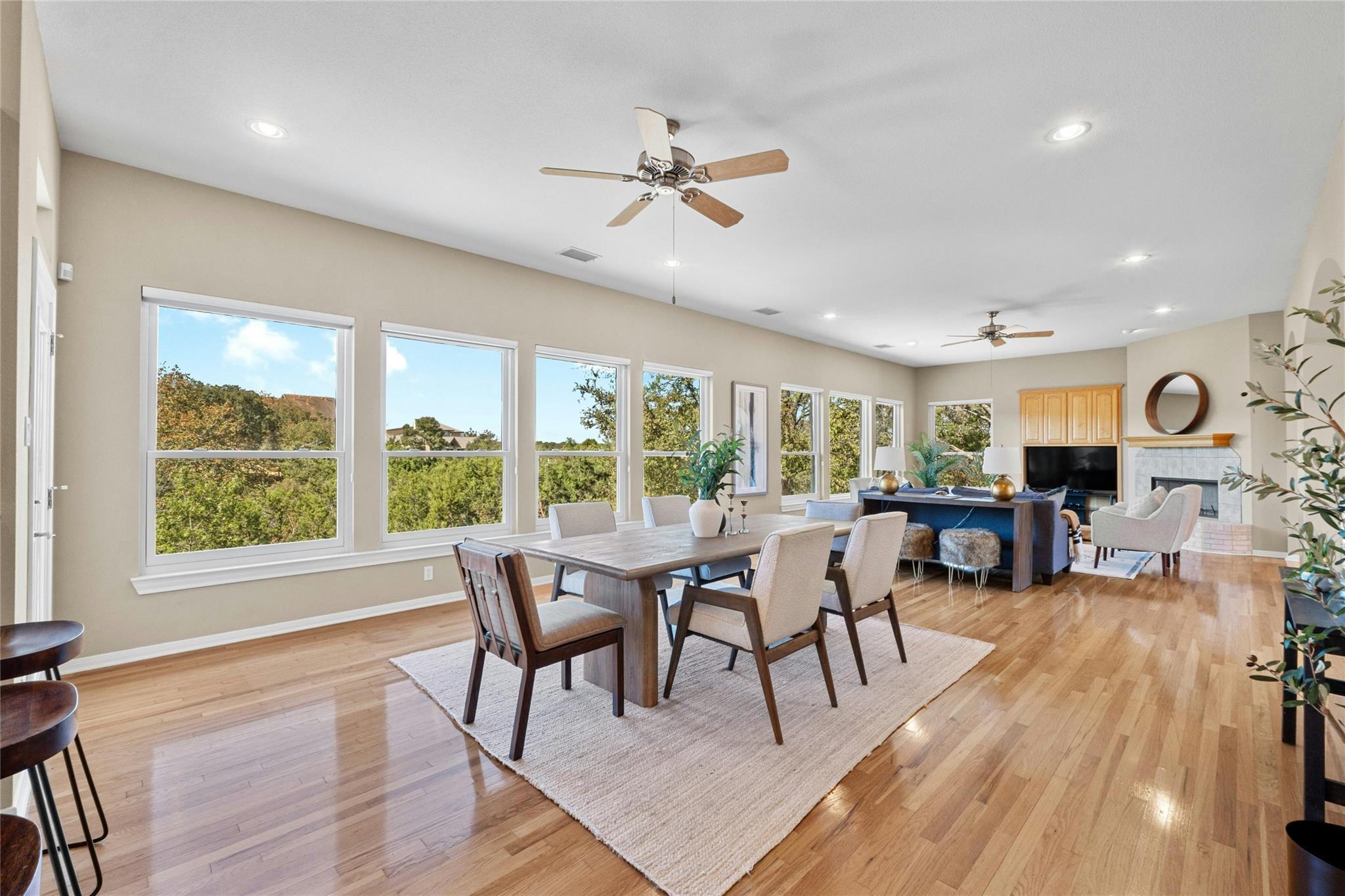 209 Overlook CT