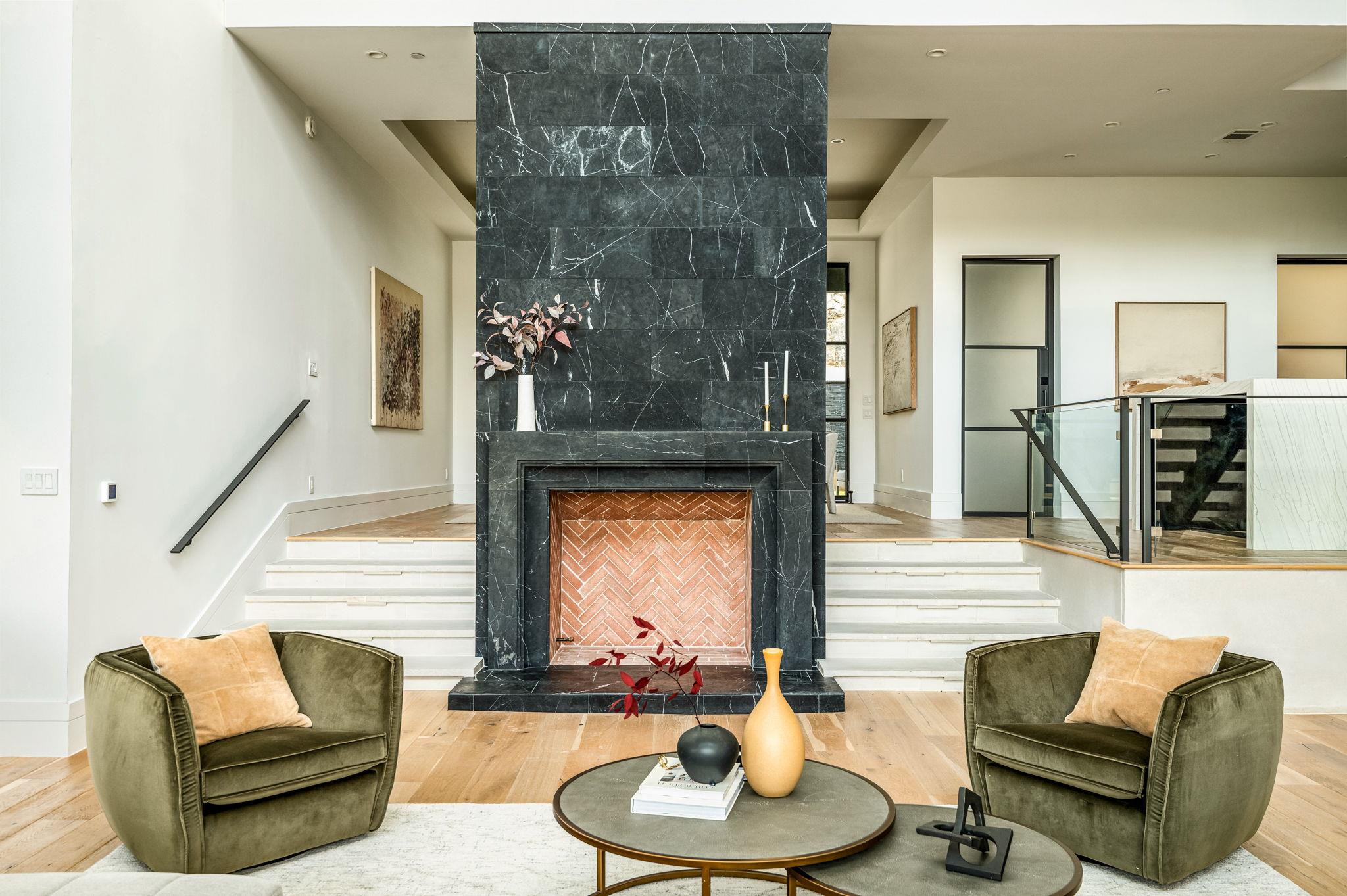 2701 Toro Canyon RD # B