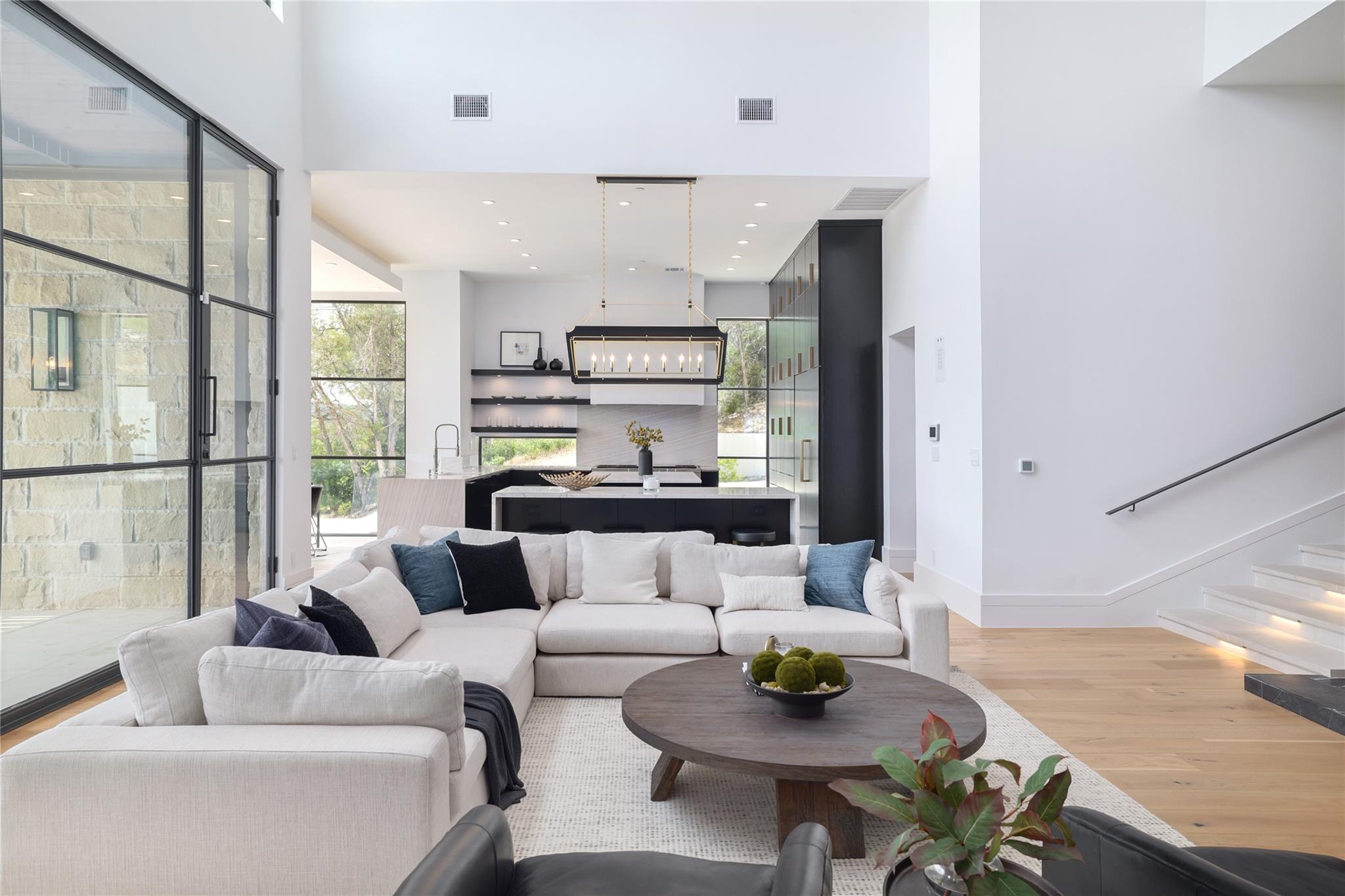 2701 Toro Canyon RD # B