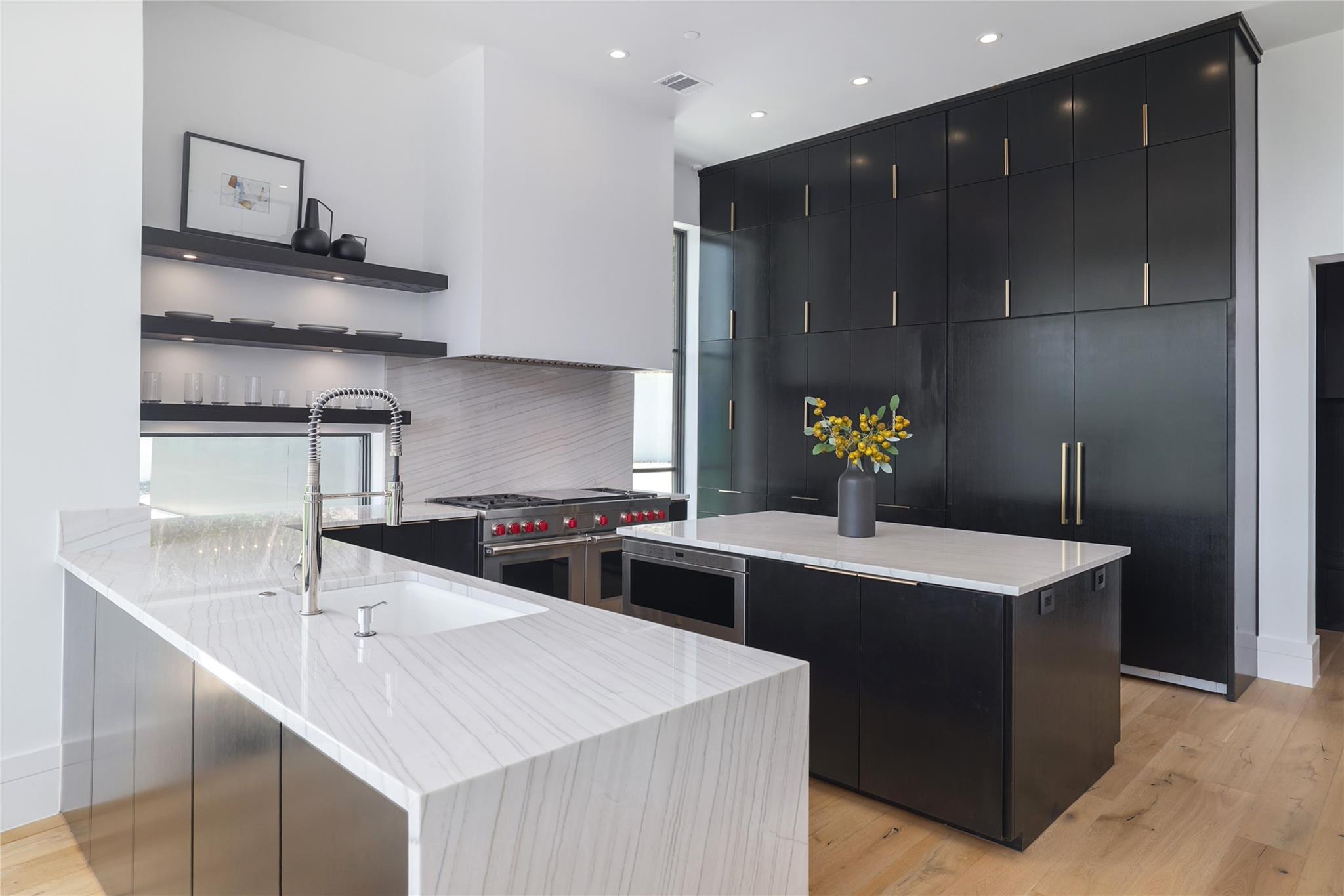 2701 Toro Canyon RD # B