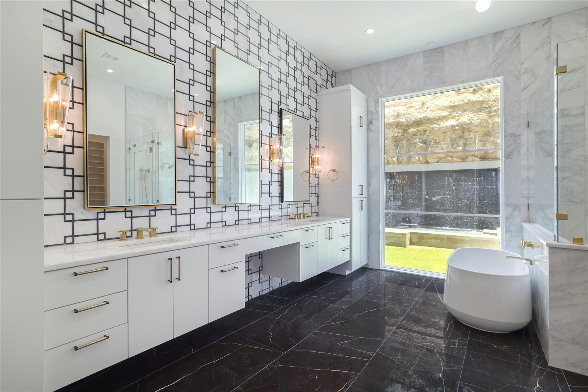 2701 Toro Canyon RD # B