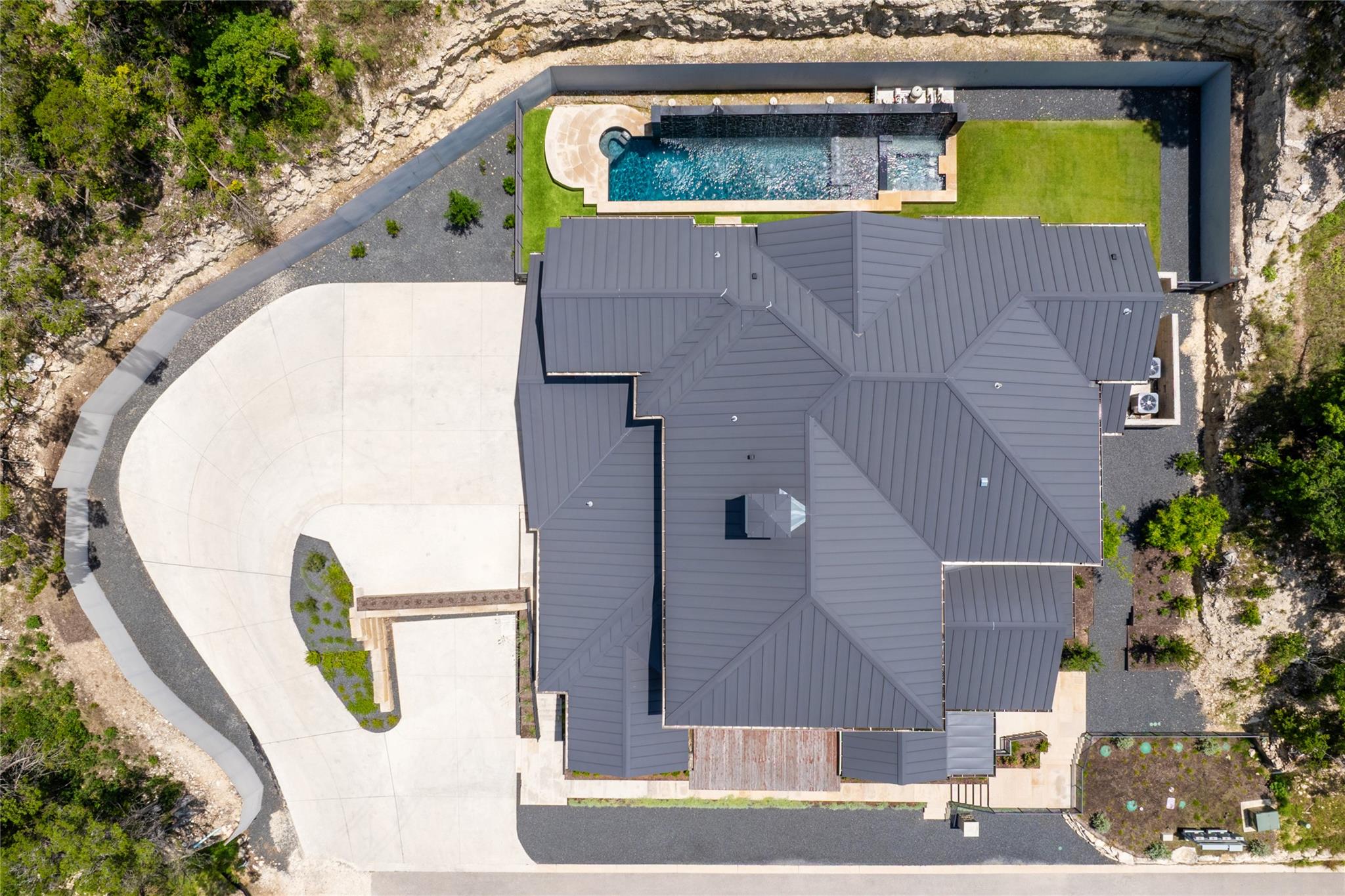 2701 Toro Canyon RD # B