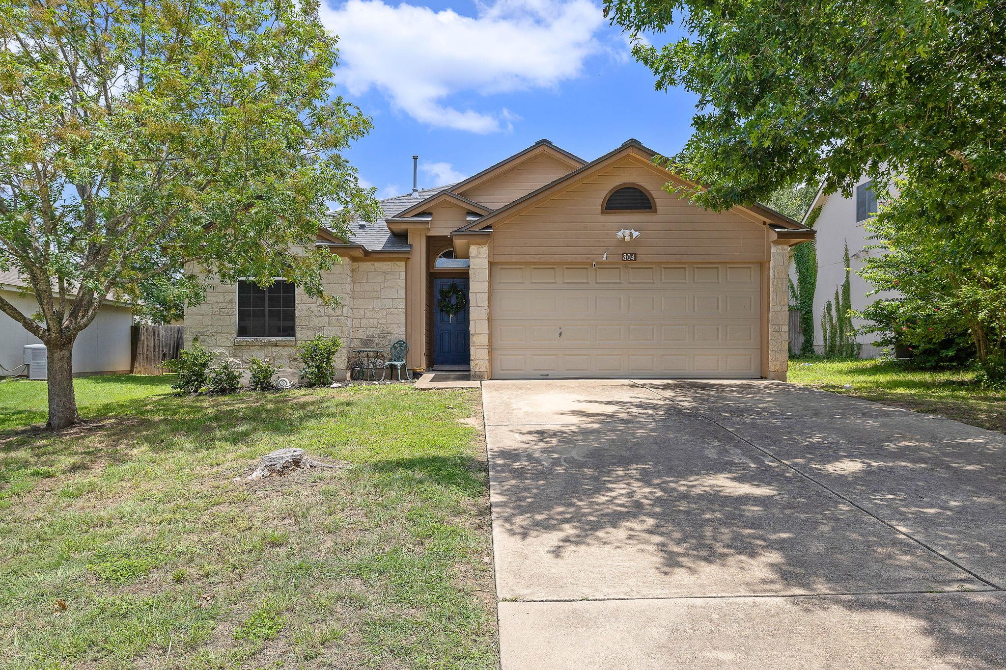804 Maplecreek DR
