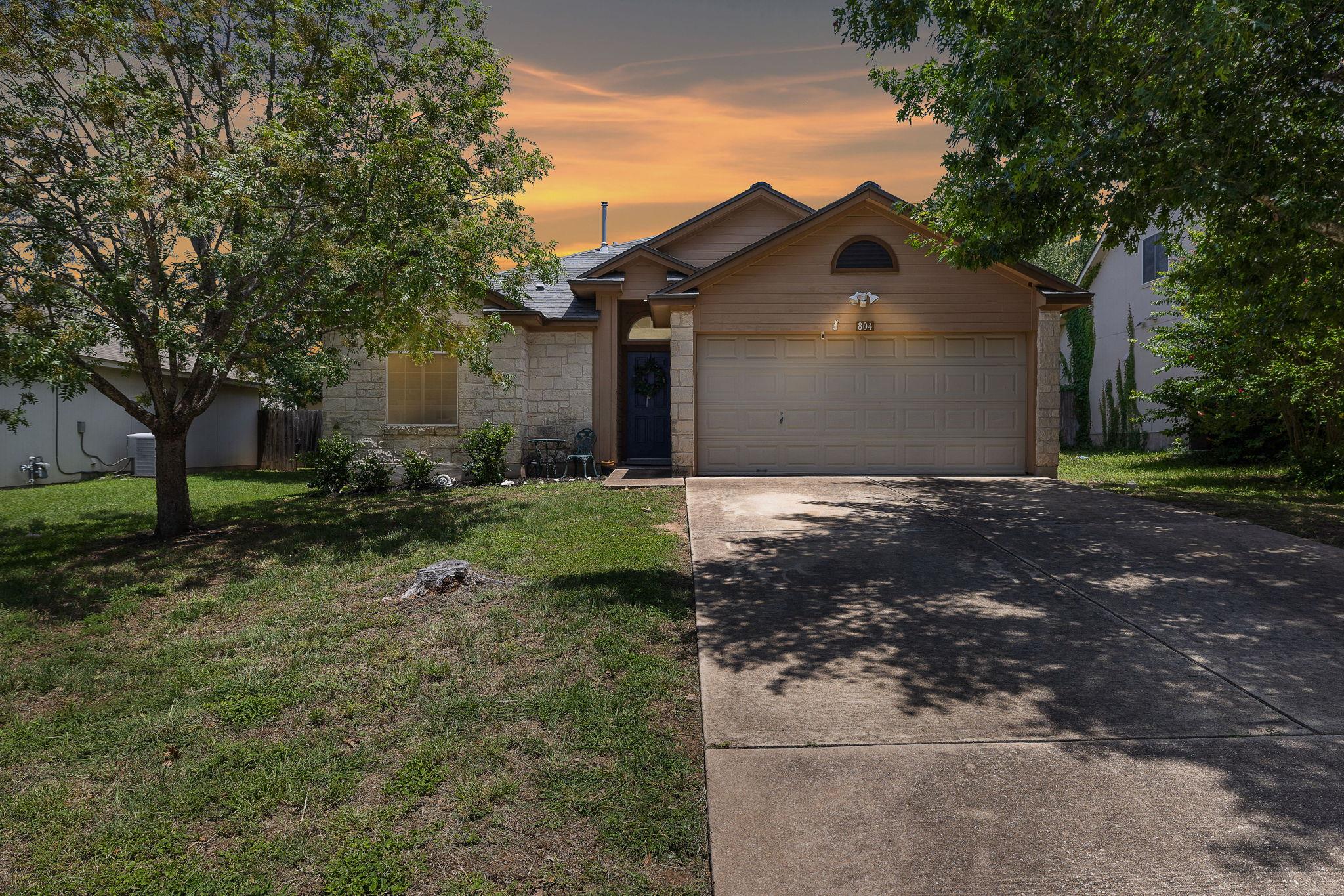 804 Maplecreek DR