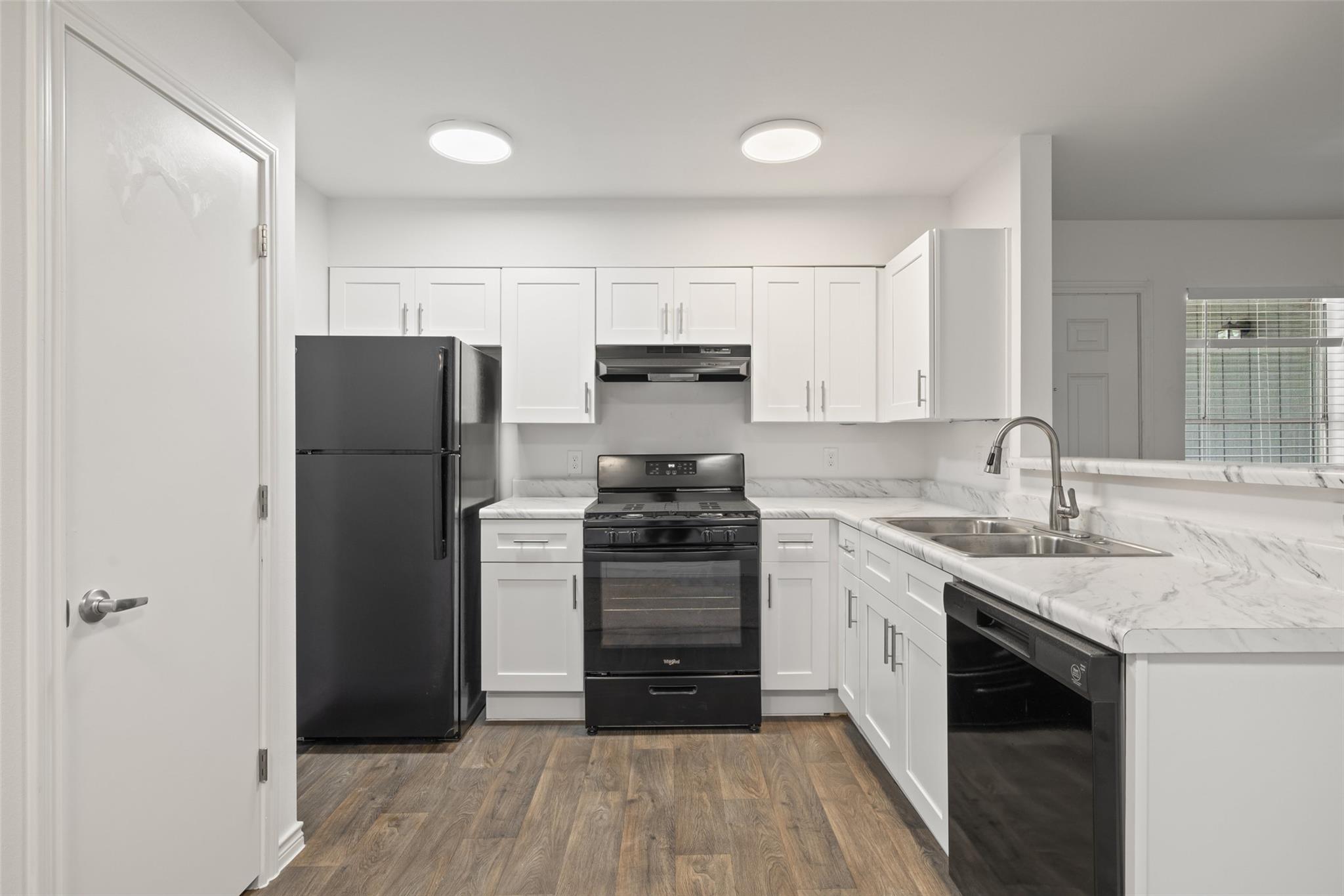 9903 Roxanna DR # B, Austin Unit: B