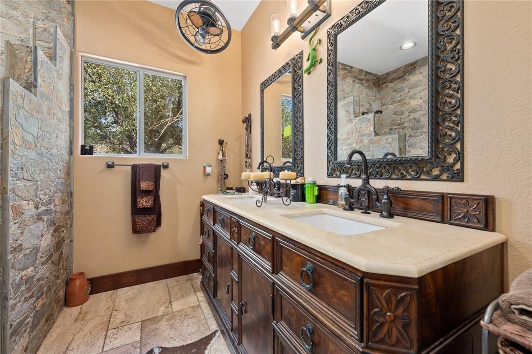 4909 Lookout Ridge DR