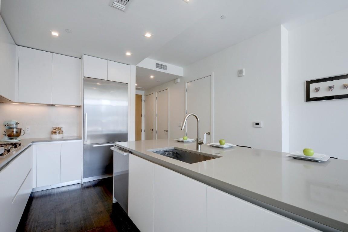 501 West Ave # 703