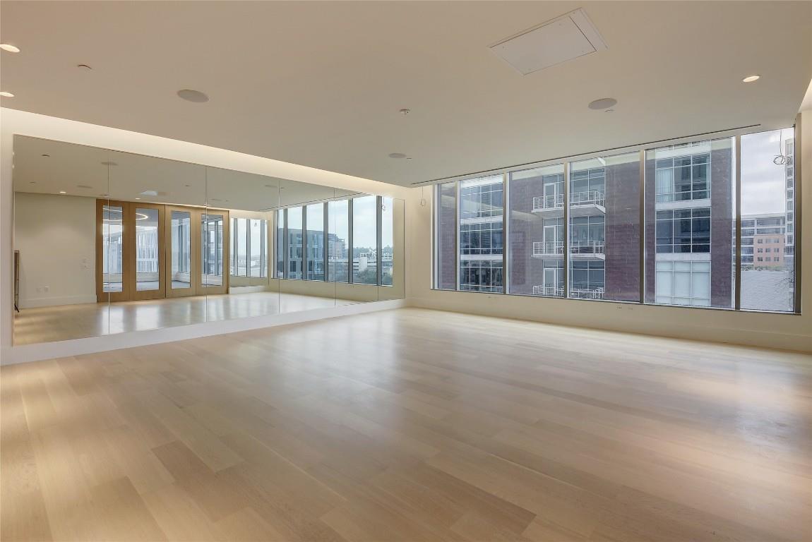 501 West Ave # 703