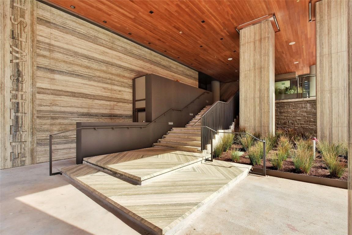 501 West Ave # 703