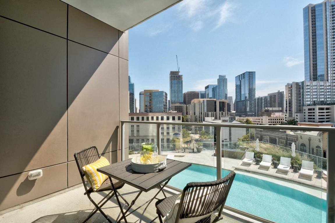501 West Ave # 703